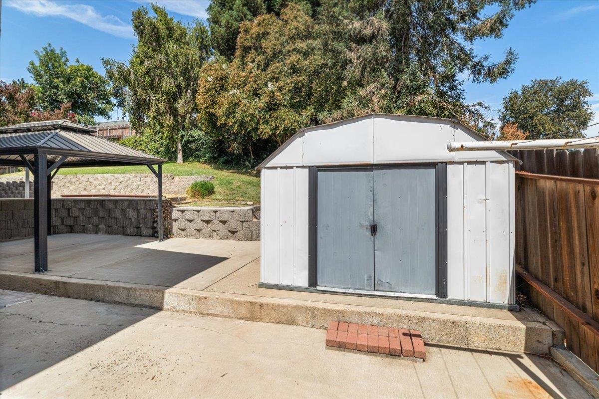 Oakdale, California, 95361, United States, 3 Bedrooms Bedrooms, ,3 BathroomsBathrooms,Residential,For Sale,1923997