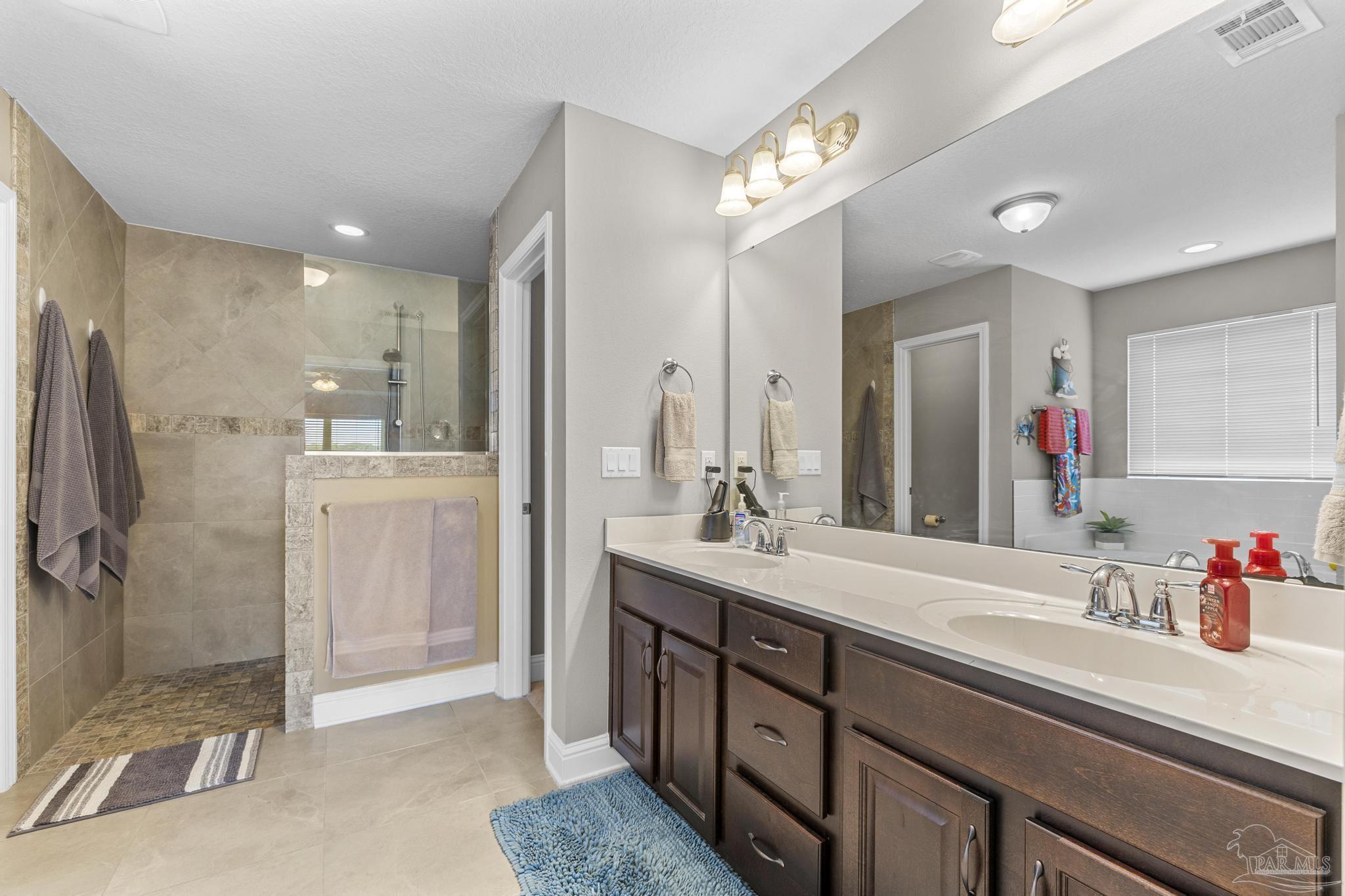 Navarre, Florida, 32566, United States, 4 Bedrooms Bedrooms, ,3 BathroomsBathrooms,Residential,For Sale,1924675