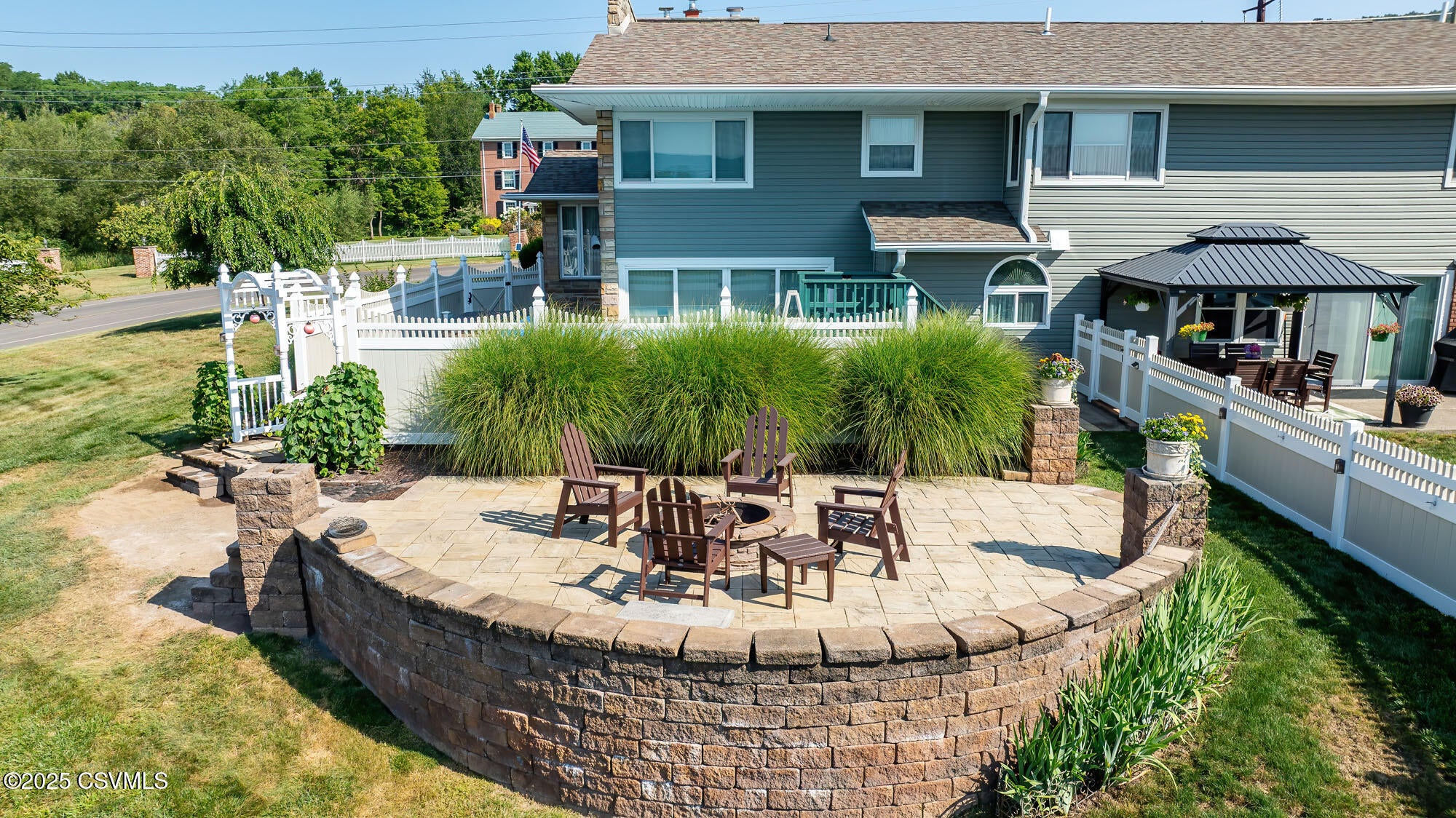 Berwick, Pennsylvania, 18603, United States, 4 Bedrooms Bedrooms, ,3 BathroomsBathrooms,Residential,For Sale,1979458