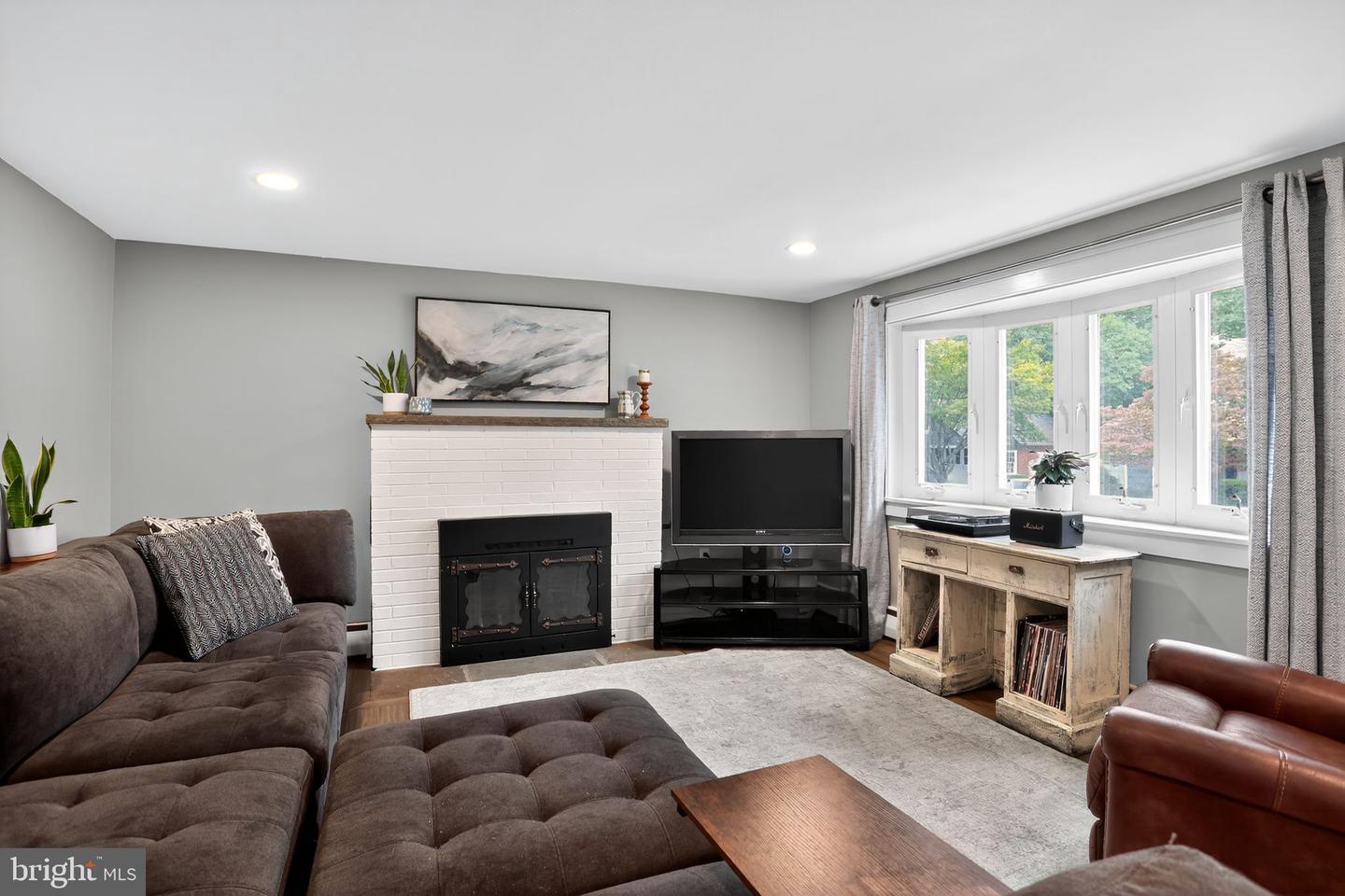 North Wales, Pennsylvania, 19454, United States, 3 Bedrooms Bedrooms, ,2 BathroomsBathrooms,Residential,For Sale,1958103