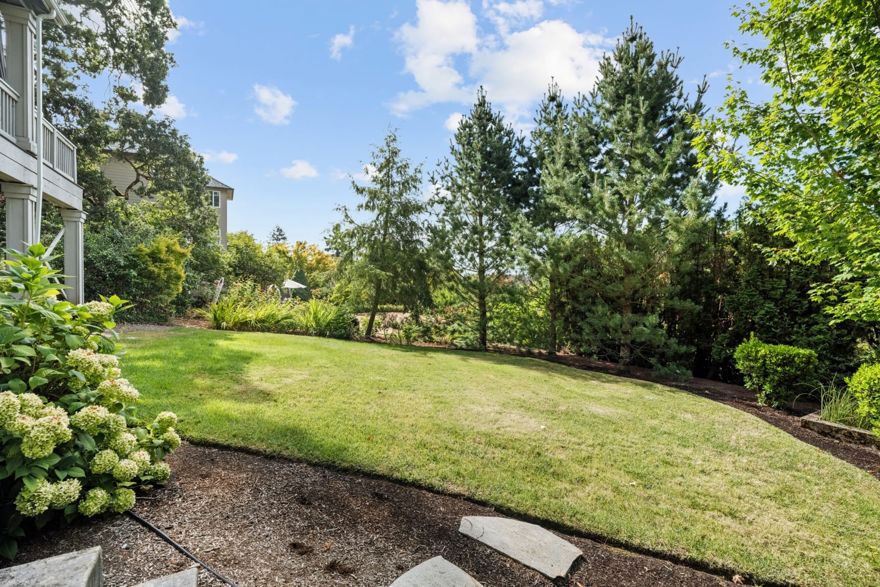  12465 SW LESSER RD Portland, OR 97219 - 物件實景