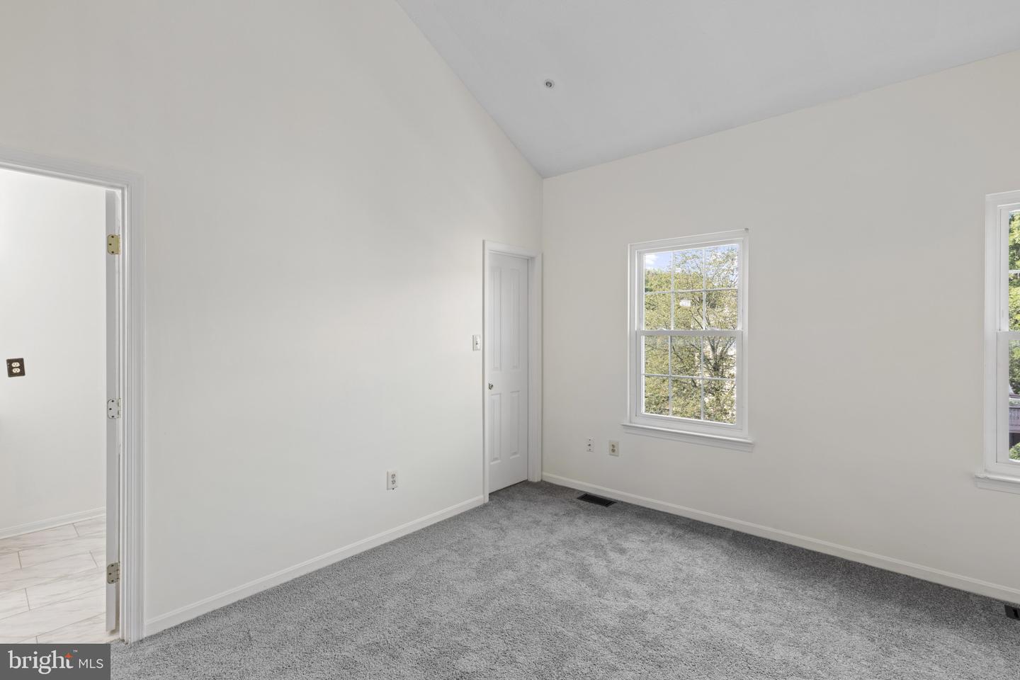 Crofton, Maryland, 21114, United States, 3 Bedrooms Bedrooms, ,4 BathroomsBathrooms,Residential,For Sale,1989271