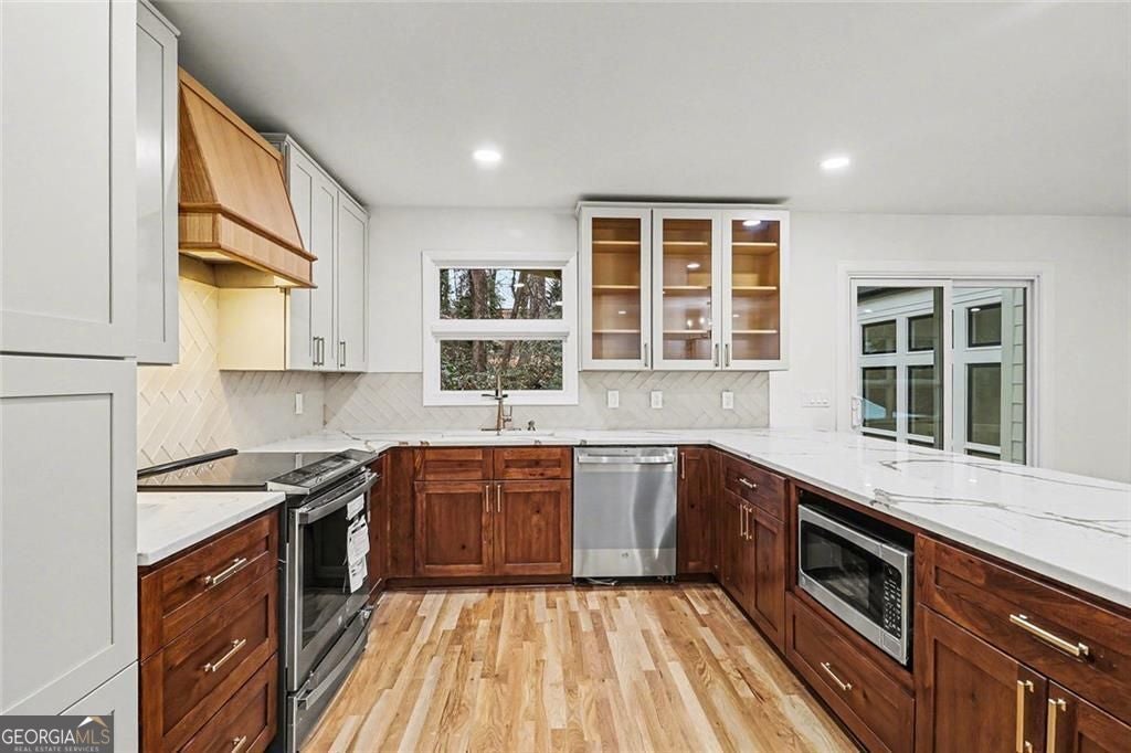 Atlanta, Georgia, 30345, United States, 4 Bedrooms Bedrooms, ,3 BathroomsBathrooms,Residential,For Sale,2015198