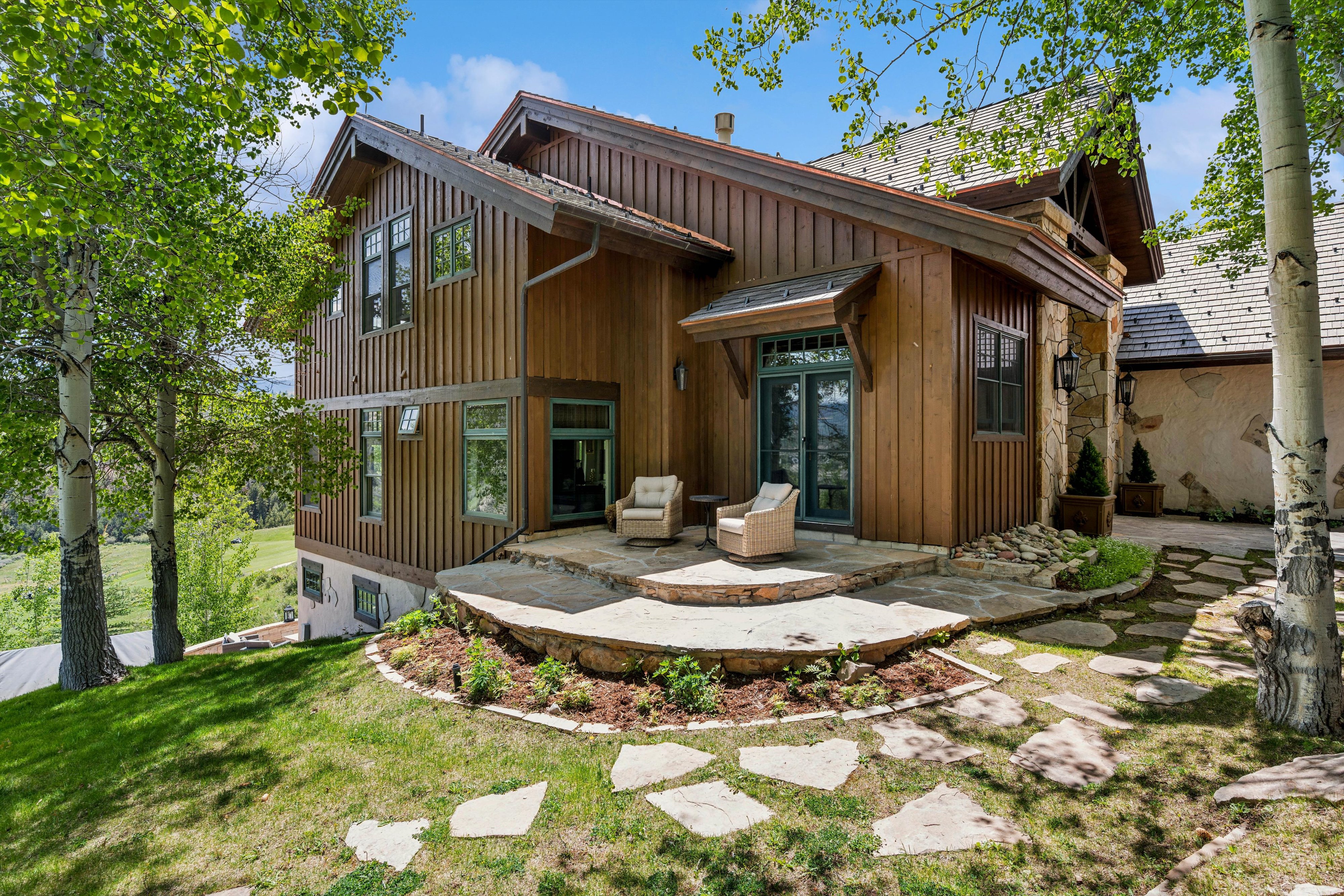  35 Stag Gulch Court Embraces Open Space Meadows With Golf Course Access - 物件實景