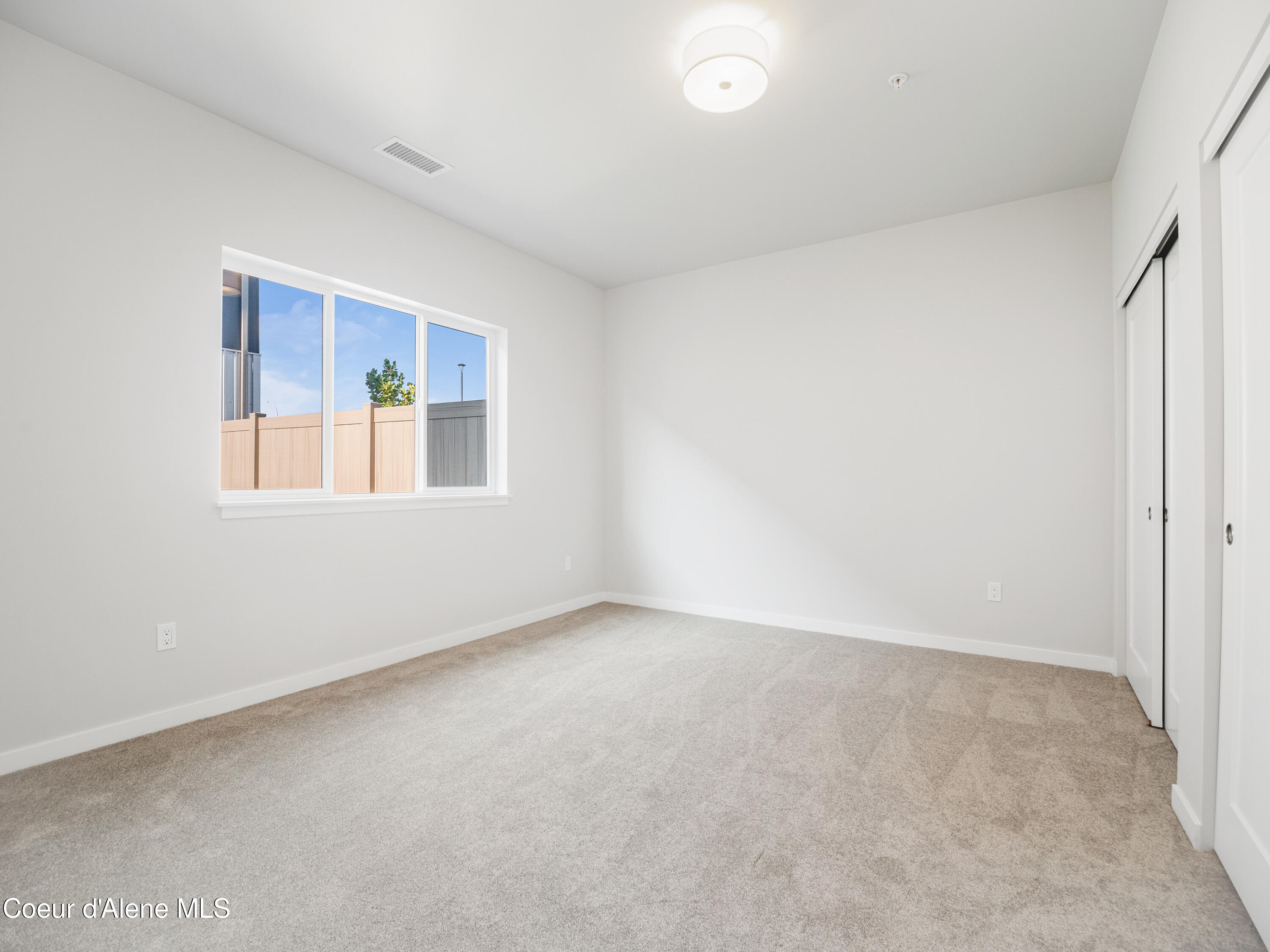 Post Falls, Idaho, 83854, United States, 3 Bedrooms Bedrooms, ,2 BathroomsBathrooms,Residential,For Sale,1895750