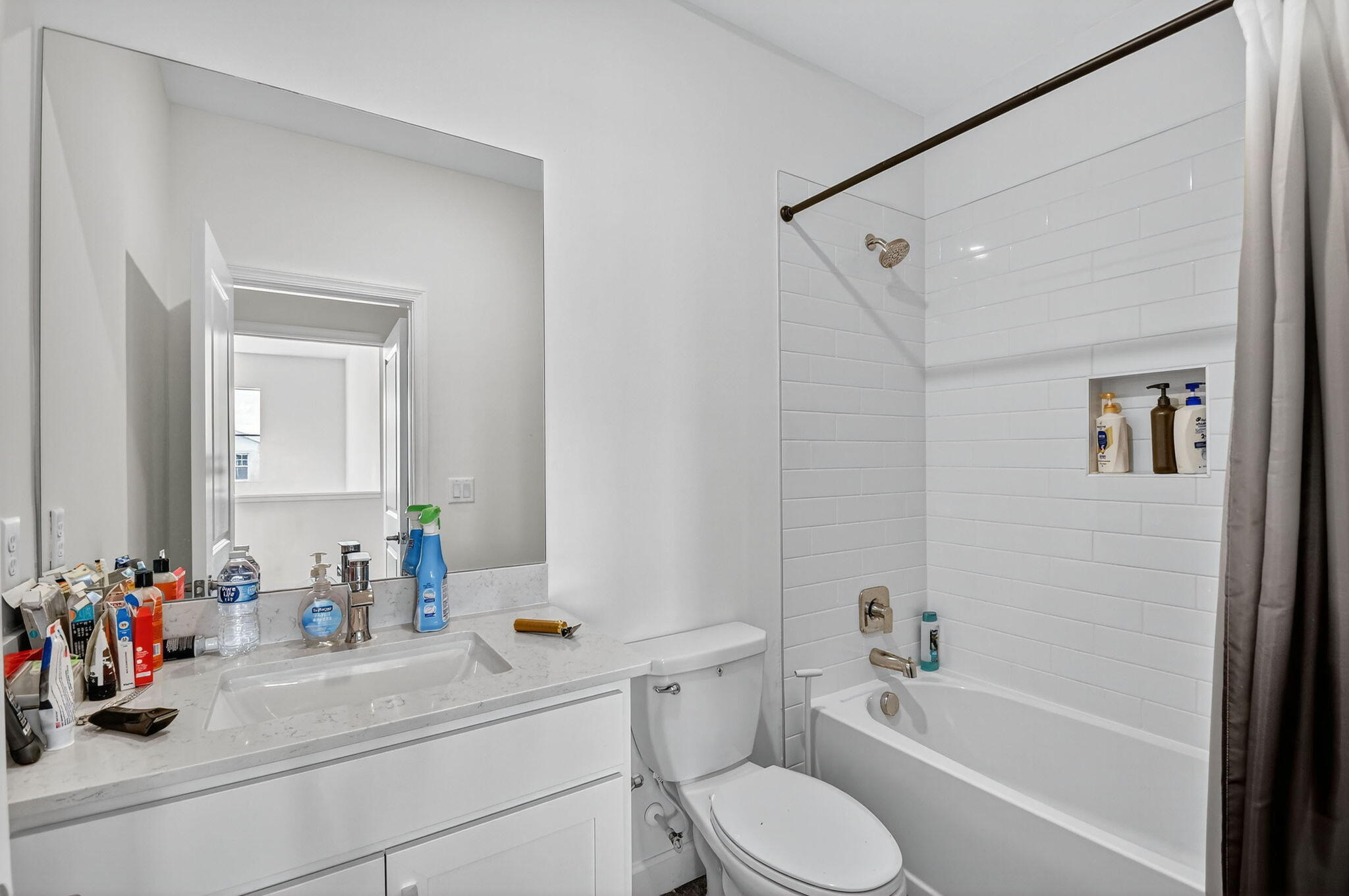 Loxahatchee, Florida, 33470, United States, 5 Bedrooms Bedrooms, ,4 BathroomsBathrooms,Residential,For Sale,1988065