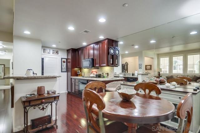 Santee, California, 92071, United States, 2 Bedrooms Bedrooms, ,2 BathroomsBathrooms,Residential,For Sale,1929099