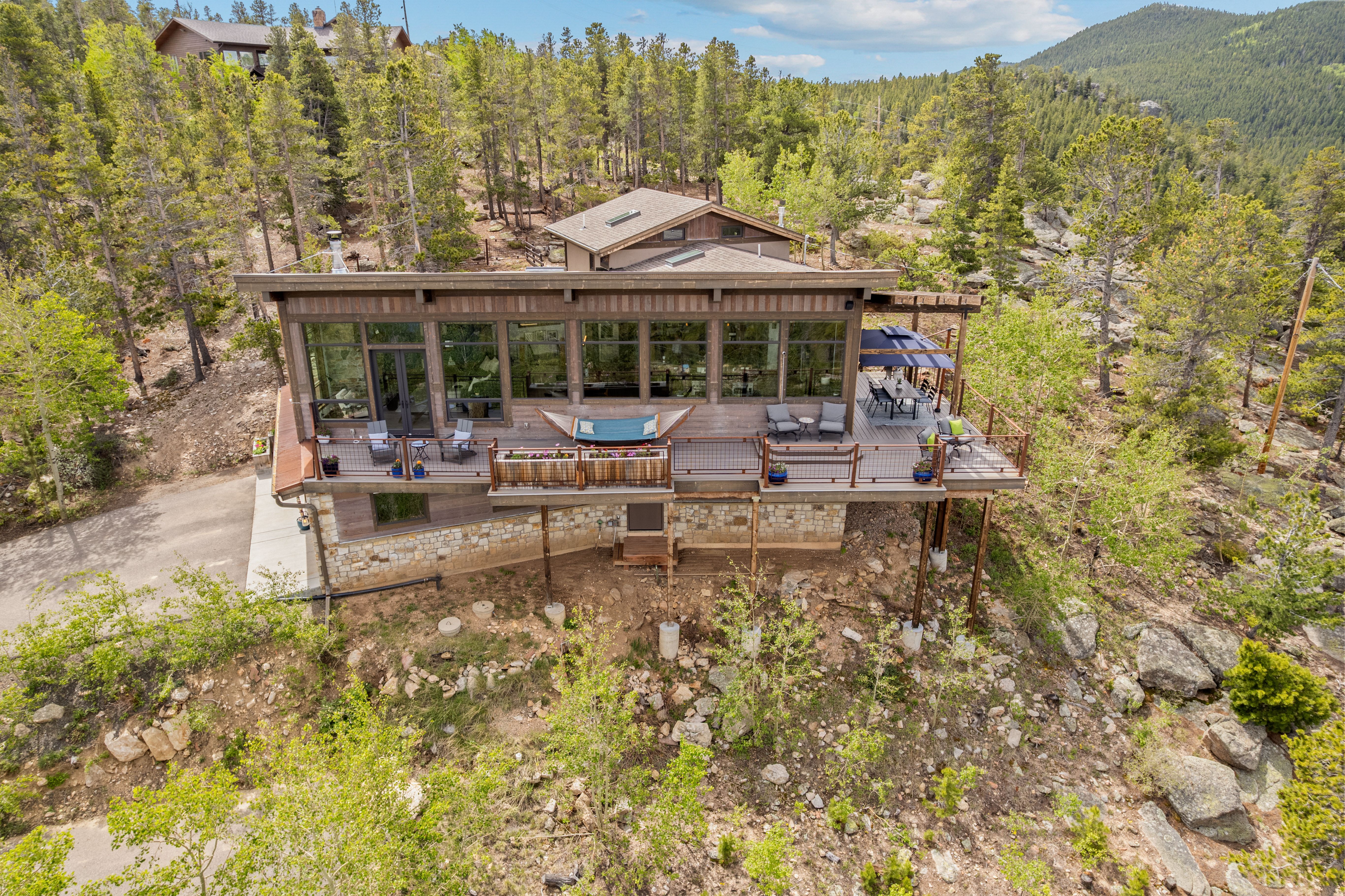  Custom Retreat with Unobstructed Views - 物件實景