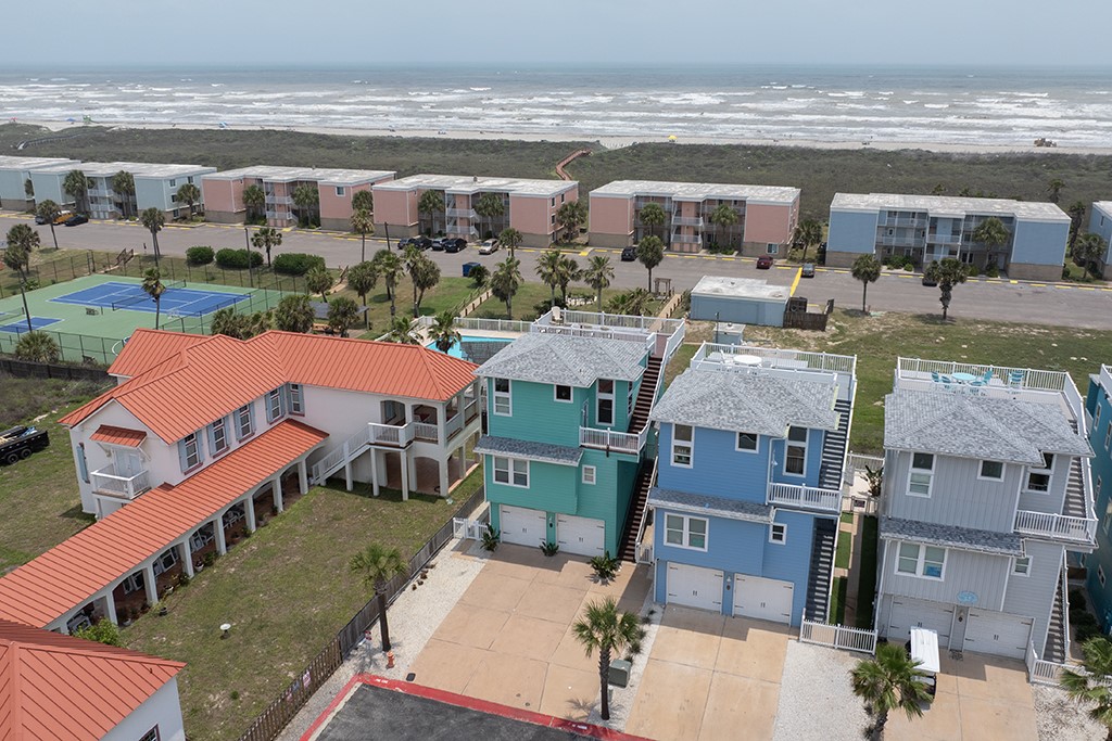 Port Aransas, Texas, 78373, United States, 4 Bedrooms Bedrooms, ,4 BathroomsBathrooms,Residential,For Sale,1837341