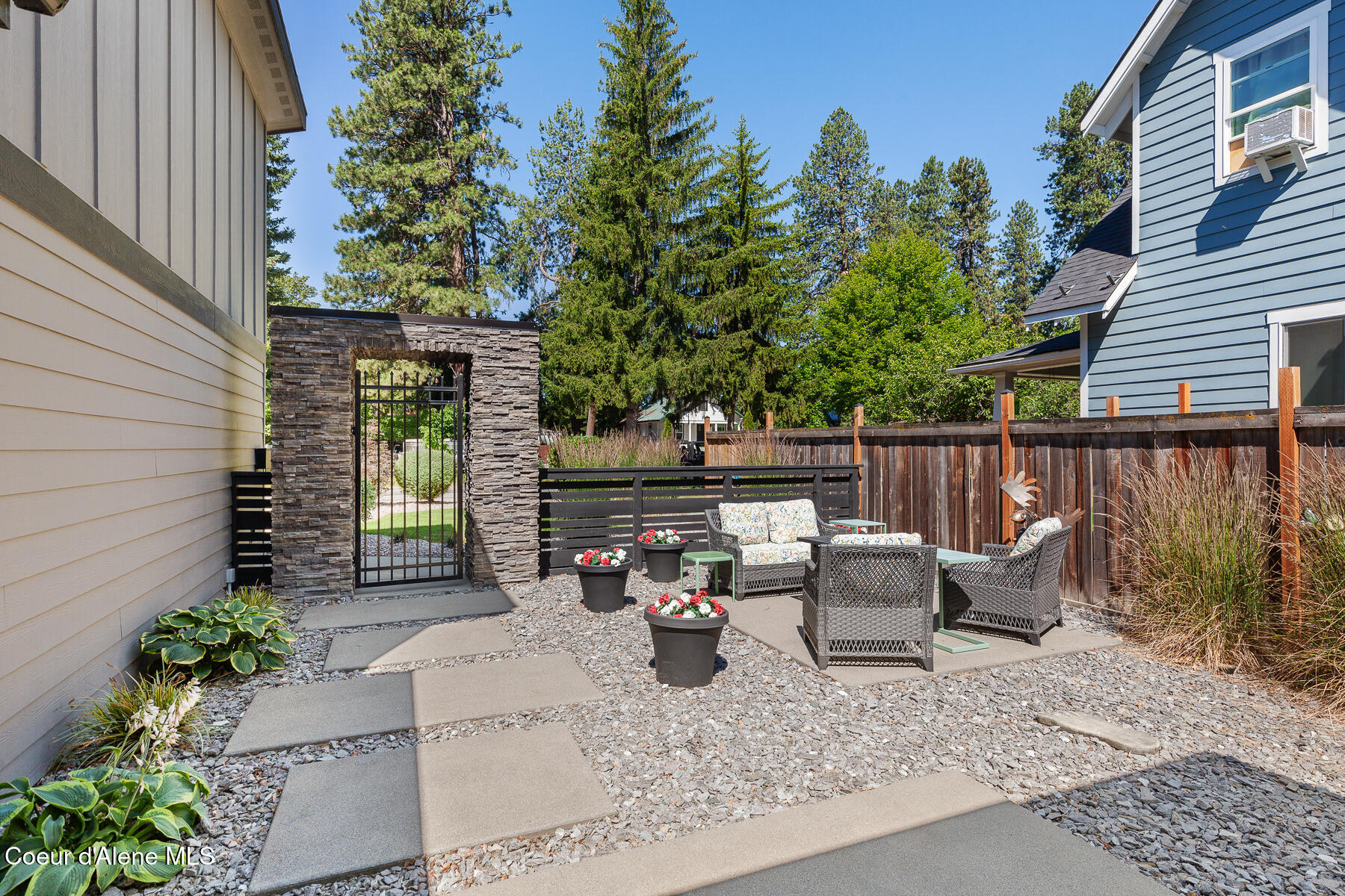Coeur d'Alene, Idaho, 83814, United States, 4 Bedrooms Bedrooms, ,3 BathroomsBathrooms,Residential,For Sale,2035342