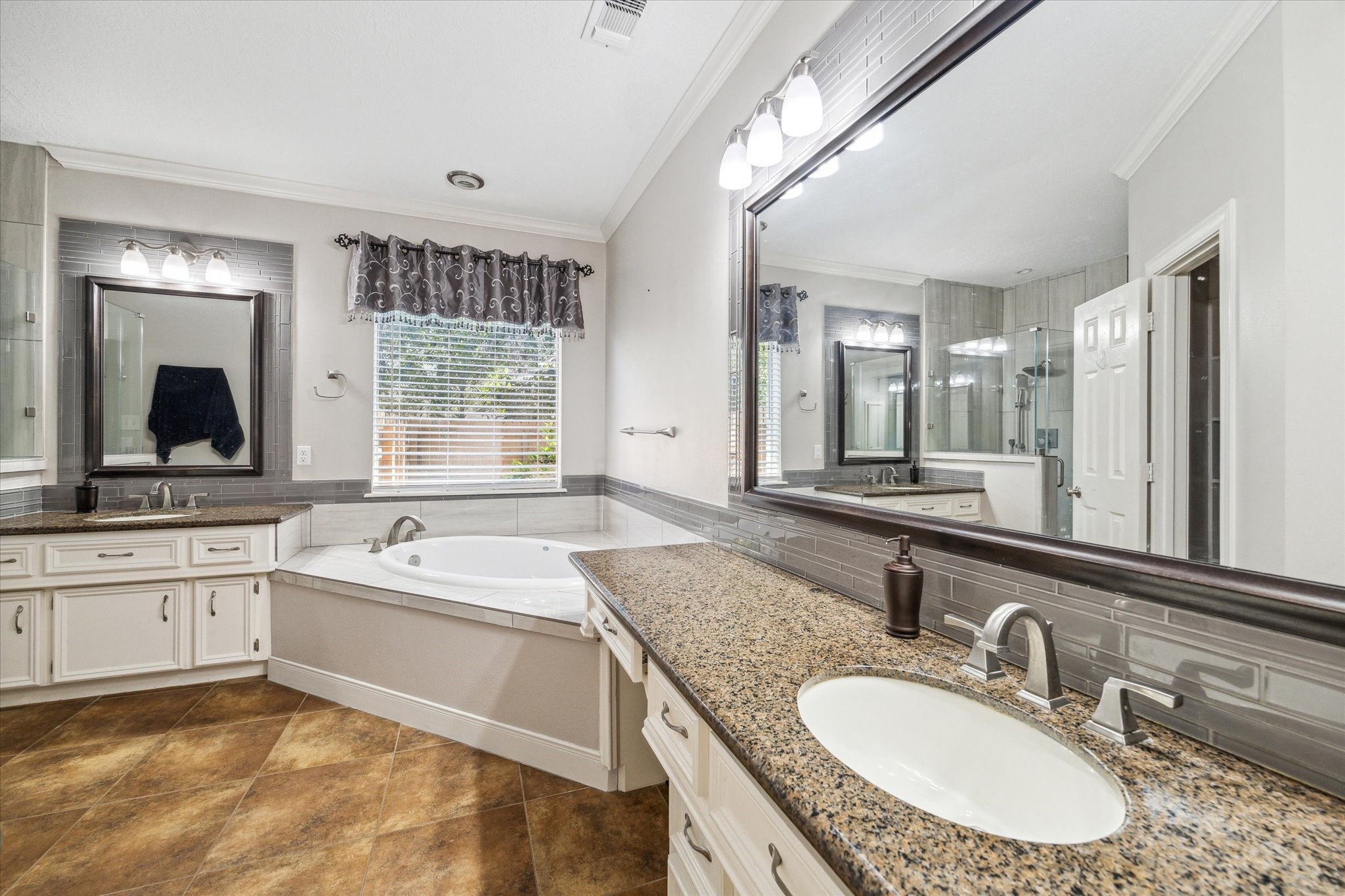  1731 Dewberry Brook Court - 物件實景