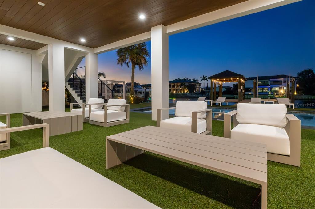 Tampa, Florida, 33629, United States, 4 Bedrooms Bedrooms, ,6 BathroomsBathrooms,Residential,For Sale,1932430