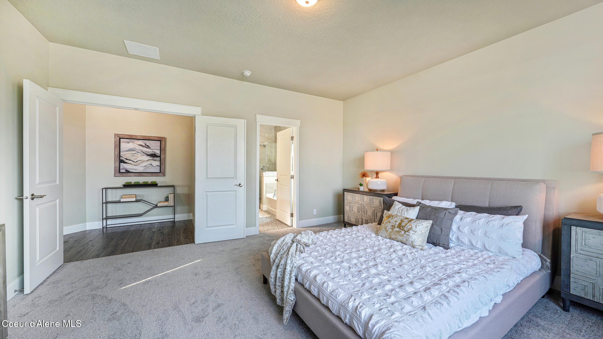 Rathdrum, Idaho, 83858, United States, 3 Bedrooms Bedrooms, ,Residential,For Sale,1998961