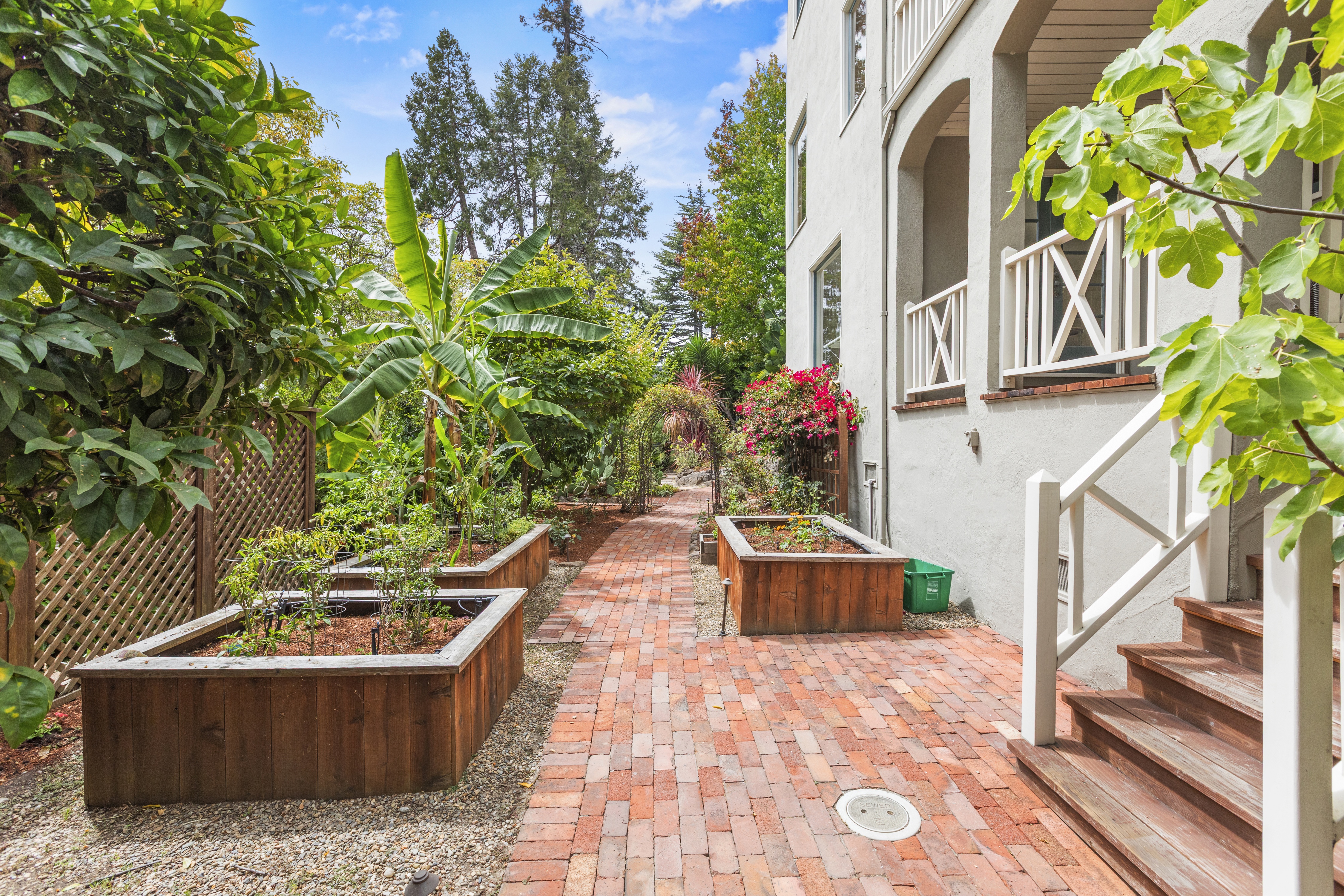  A Cherished Upper Piedmont Estate with Exceptional Views and Gardens - 物件實景