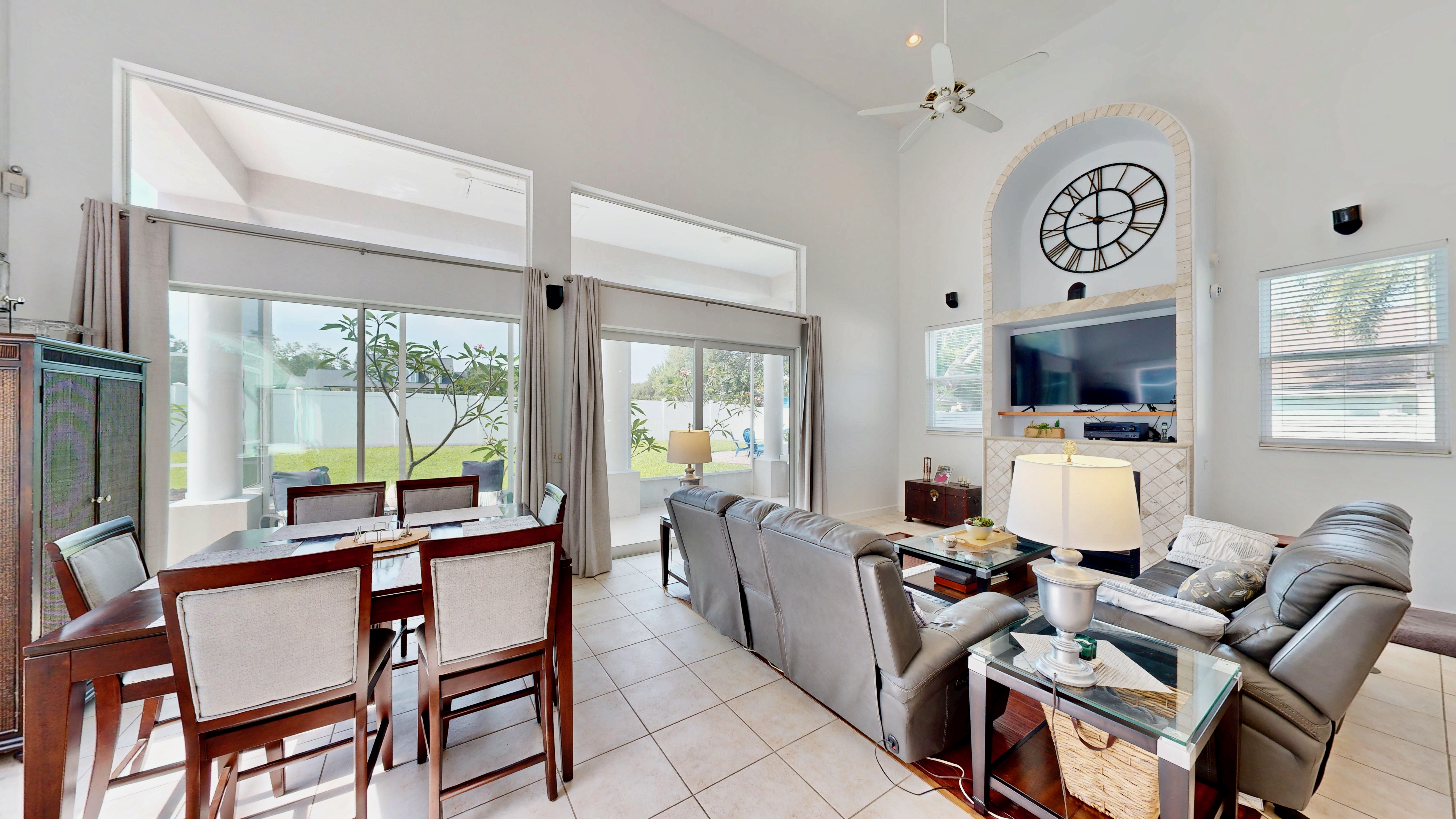 Oakland, Florida, 34760, United States, 4 Bedrooms Bedrooms, ,3 BathroomsBathrooms,Residential,For Sale,1828727