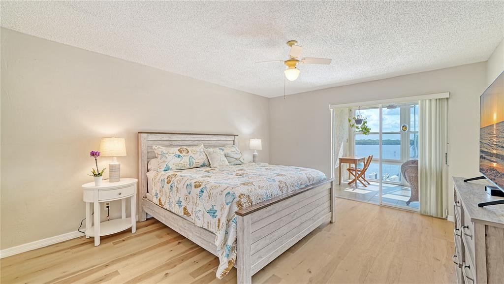 Longboat Key, Florida, 34228, United States, 2 Bedrooms Bedrooms, ,2 BathroomsBathrooms,Residential,For Sale,1992872