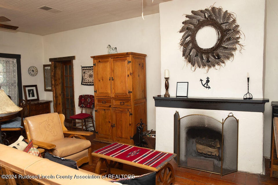 Lincoln, New Mexico, 88338, United States, 7 Bedrooms Bedrooms, ,9 BathroomsBathrooms,Residential,For Sale,1974977