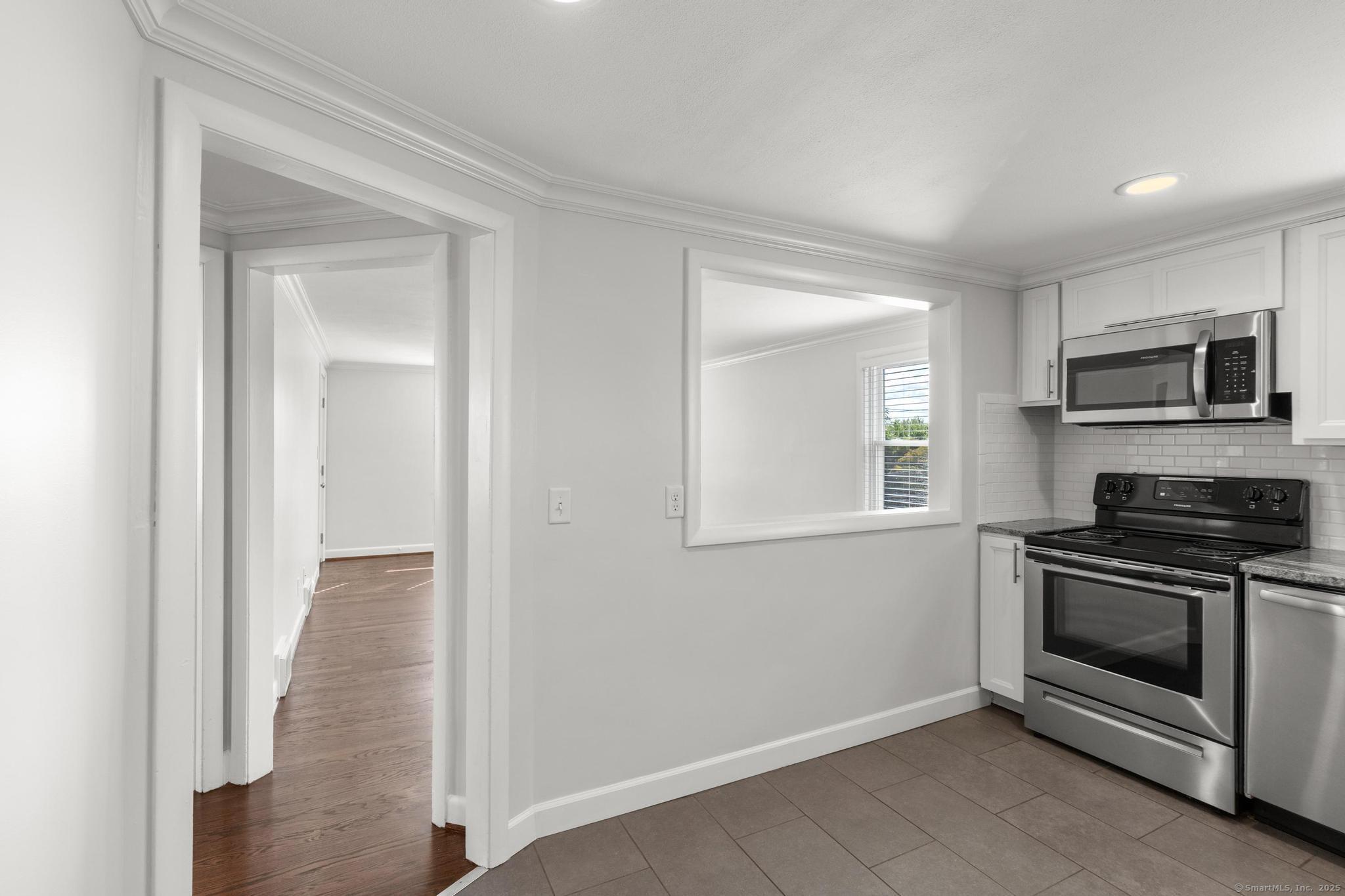 West Hartford, Connecticut, 06119, United States, 4 Bedrooms Bedrooms, ,2 BathroomsBathrooms,Residential,For Sale,1934206