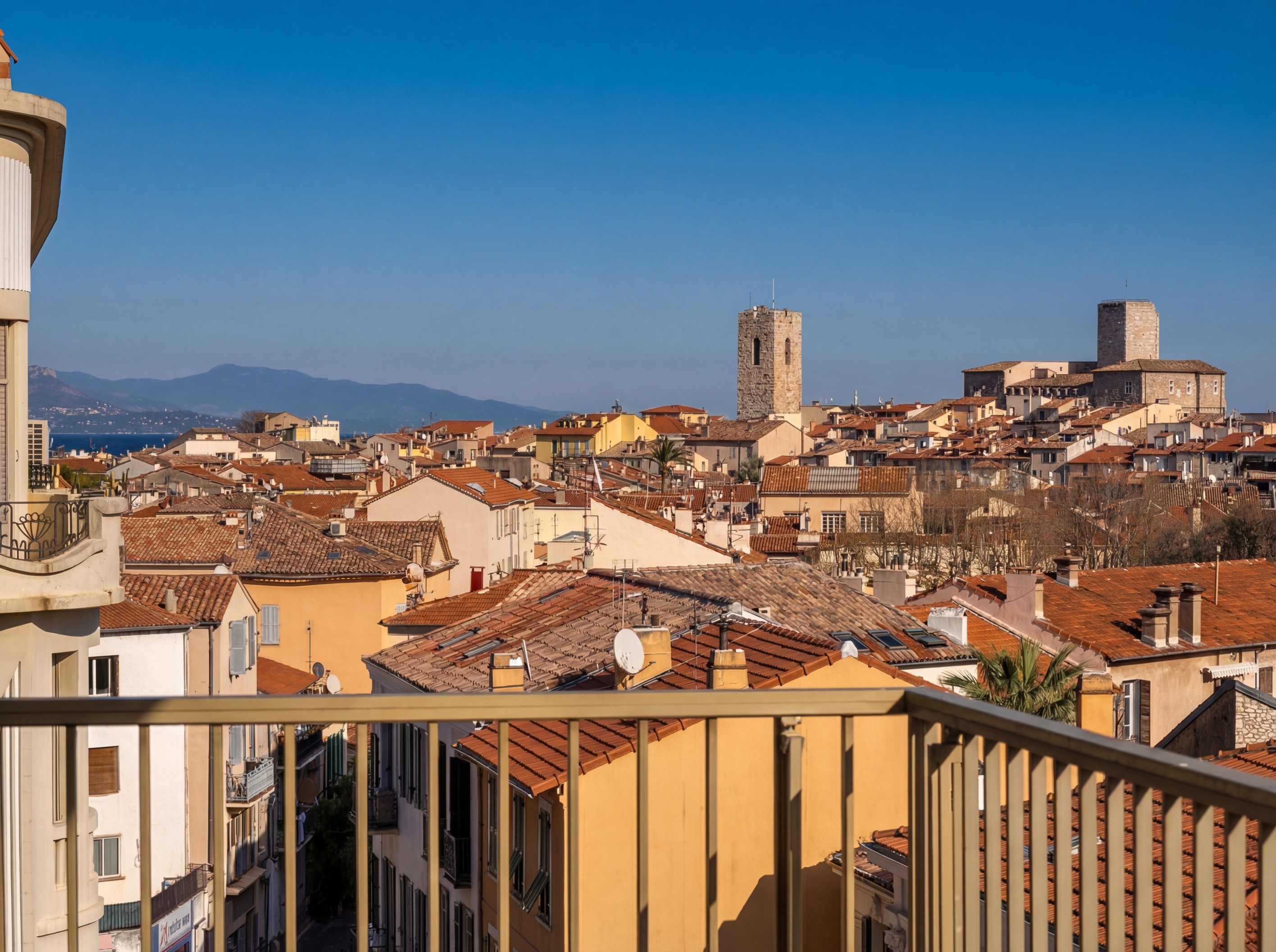  Antibes centre apartment 94 sqm 40 sqm terrace 2 bedroom near beaches Old Town … - 物件實景