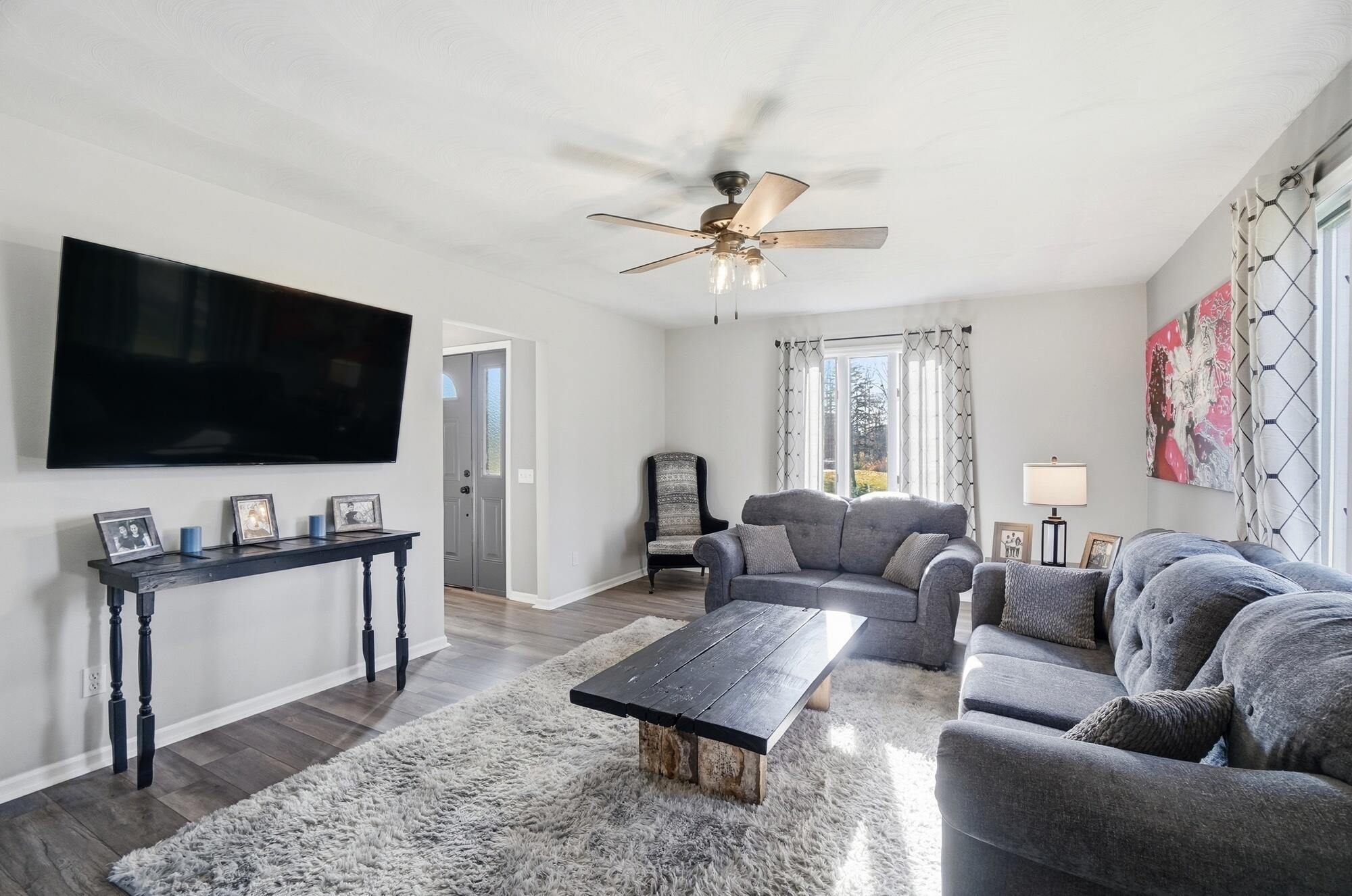 Springfield, Ohio, 45504, United States, 5 Bedrooms Bedrooms, ,3 BathroomsBathrooms,Residential,For Sale,1998267