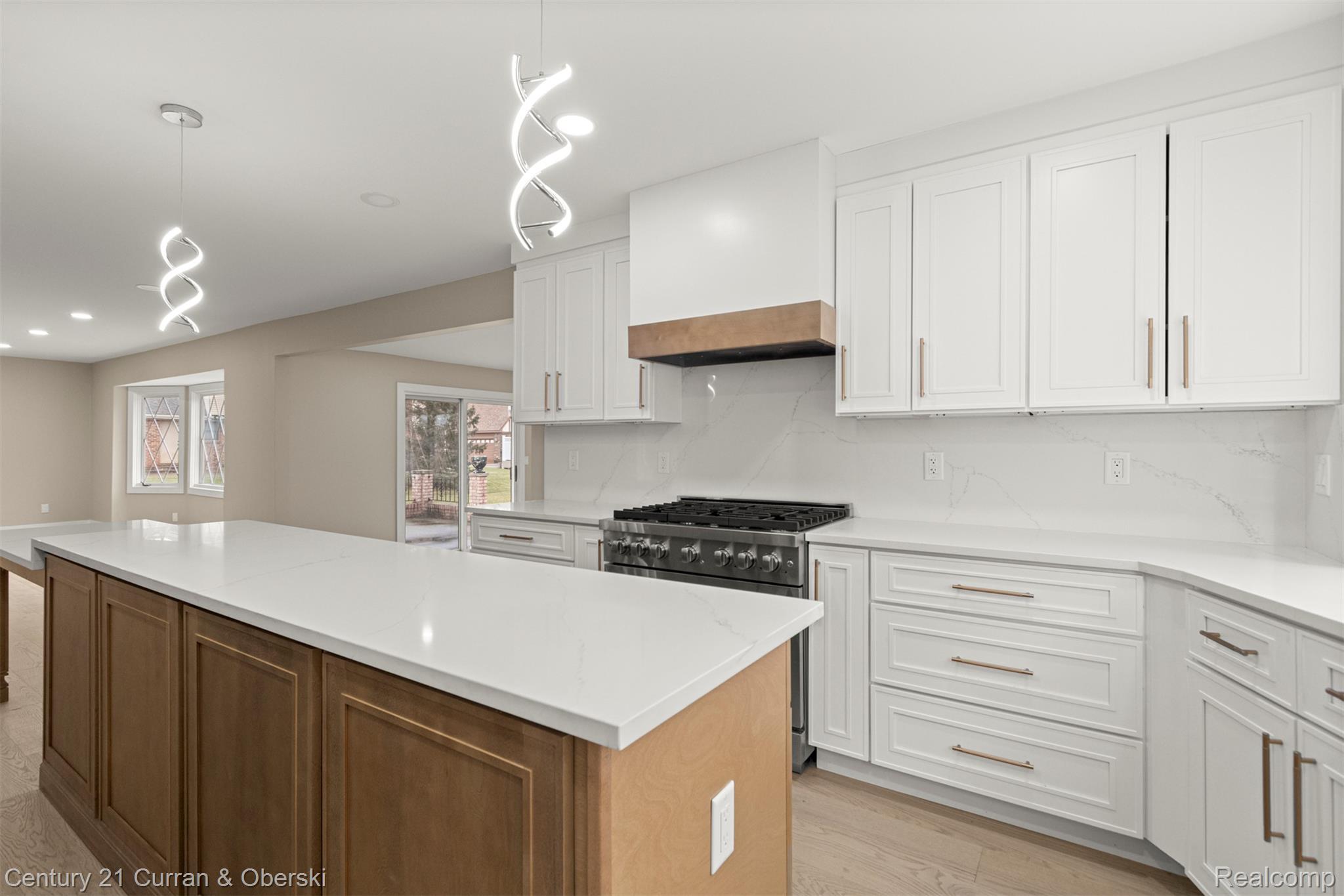 Livonia, Michigan, 48152, United States, 3 Bedrooms Bedrooms, ,3 BathroomsBathrooms,Residential,For Sale,2011700