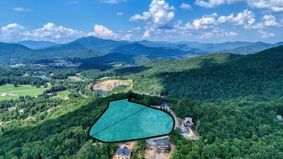 Hiawassee, Georgia, 30546, United States, 3 Bedrooms Bedrooms, ,4 BathroomsBathrooms,Residential,For Sale,1933523
