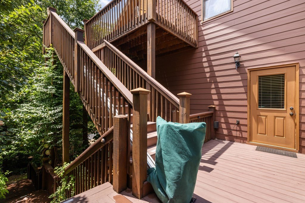 Blairsville, Georgia, 30512, United States, 3 Bedrooms Bedrooms, ,4 BathroomsBathrooms,Residential,For Sale,1895292
