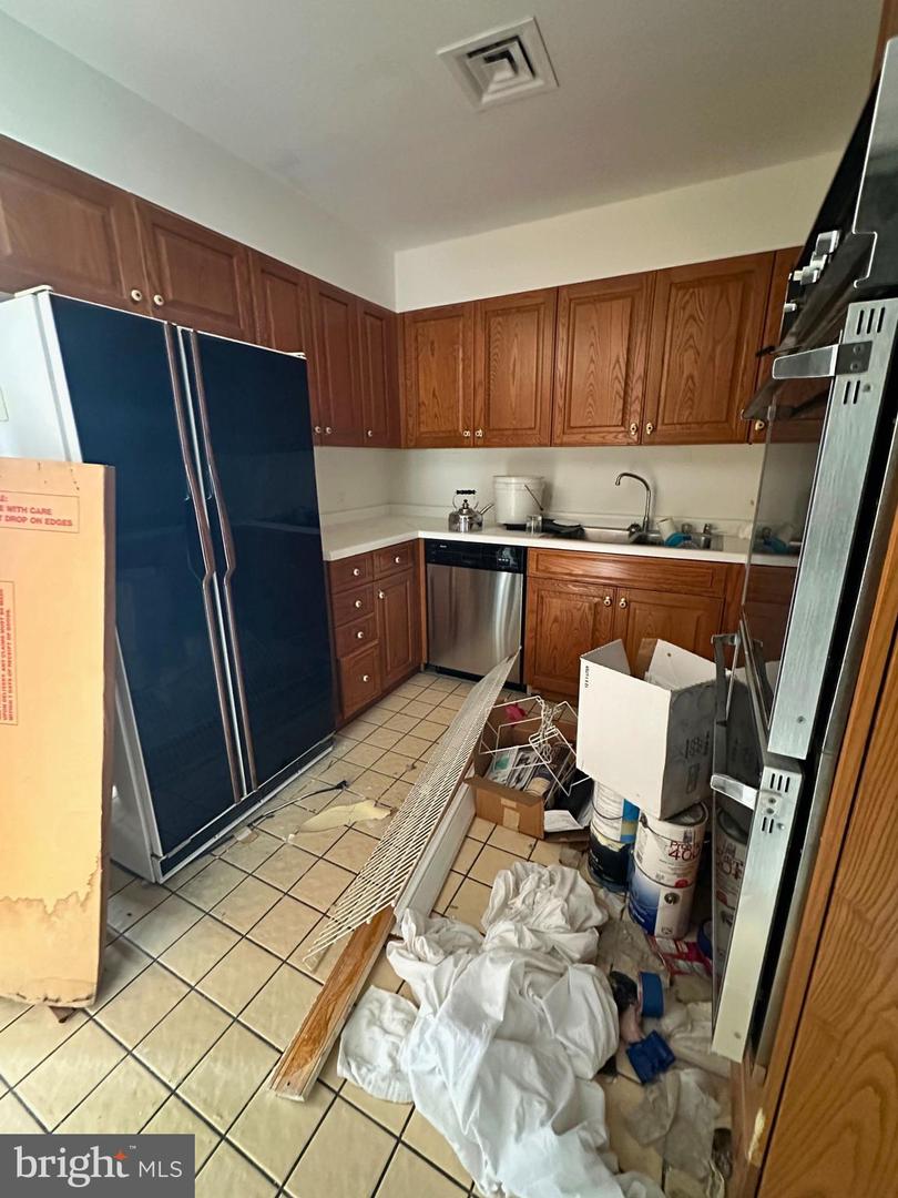 Baltimore, Maryland, 21202, United States, 3 Bedrooms Bedrooms, ,6 BathroomsBathrooms,Residential,For Sale,2002254