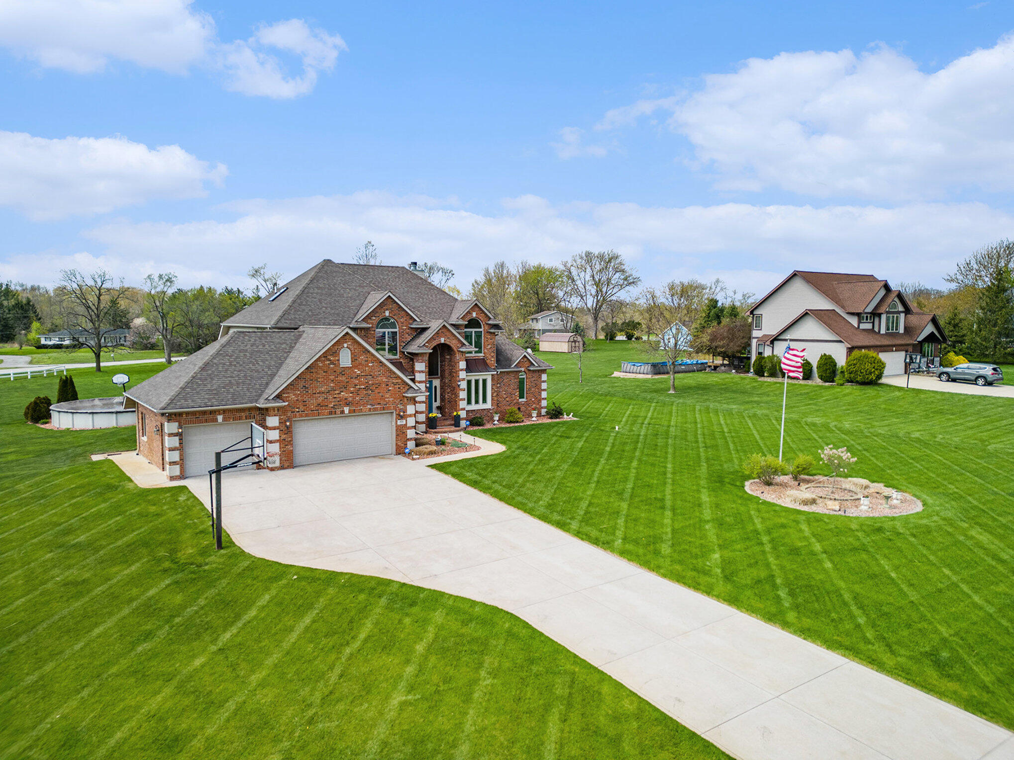 Hobart, Indiana, 46342, United States, 5 Bedrooms Bedrooms, ,5 BathroomsBathrooms,Residential,For Sale,1872844