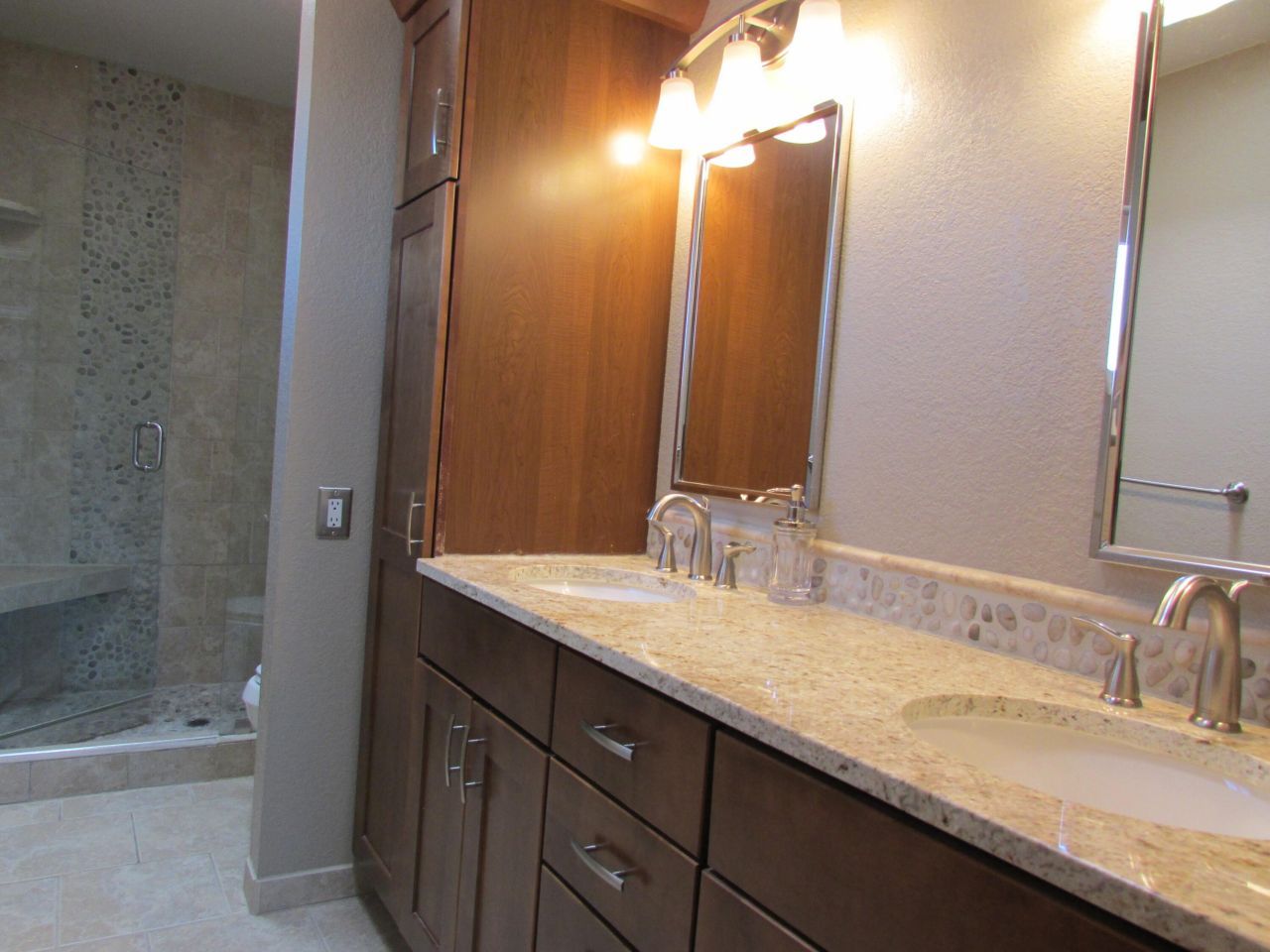 Albuquerque, New Mexico, 87111, United States, 4 Bedrooms Bedrooms, ,3 BathroomsBathrooms,Residential,For Sale,1919605