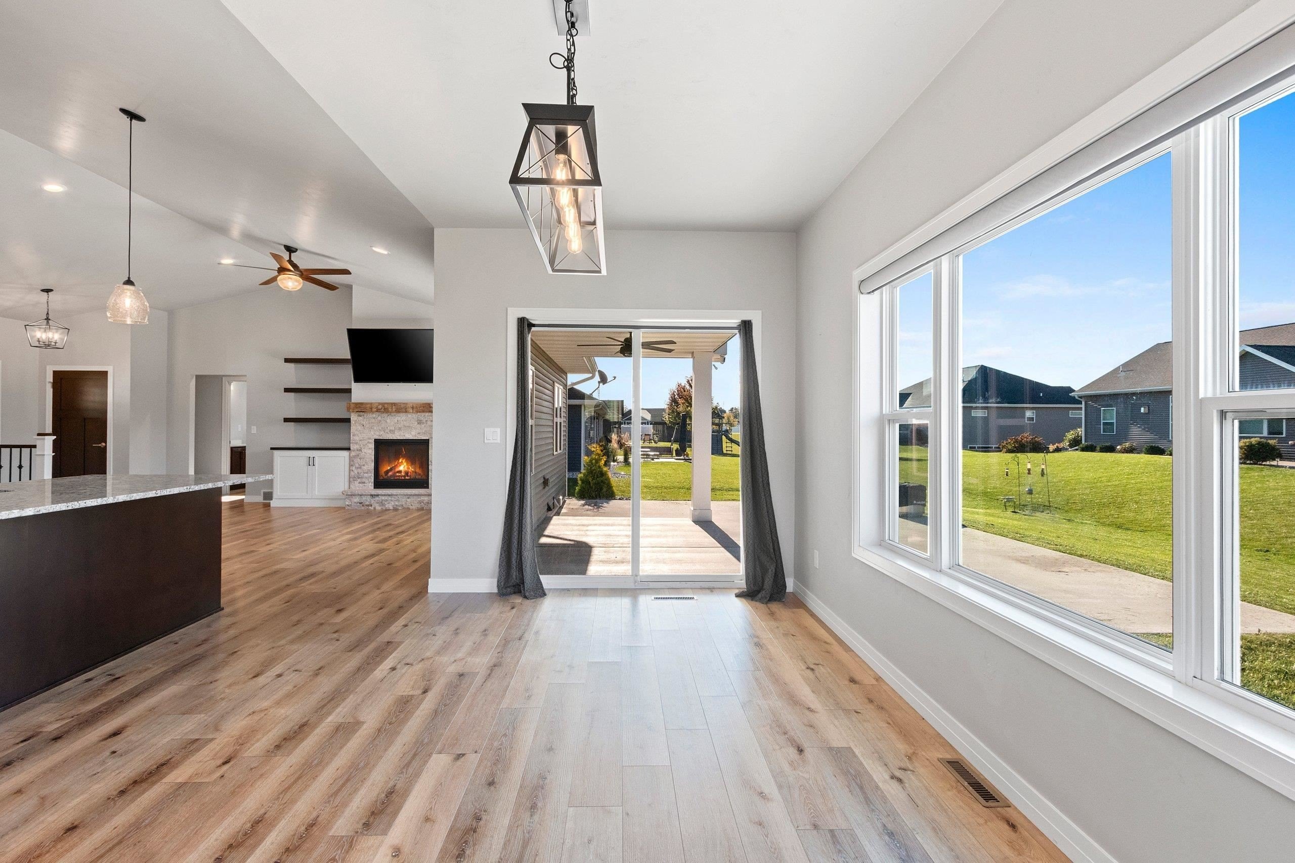 DE PERE, Wisconsin, 54115, United States, 4 Bedrooms Bedrooms, ,4 BathroomsBathrooms,Residential,For Sale,1982498