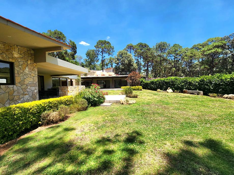 Valle de Bravo, Estado de México, 51200, Mexico, 4 Bedrooms Bedrooms, ,5 BathroomsBathrooms,Residential,For Sale,1917962