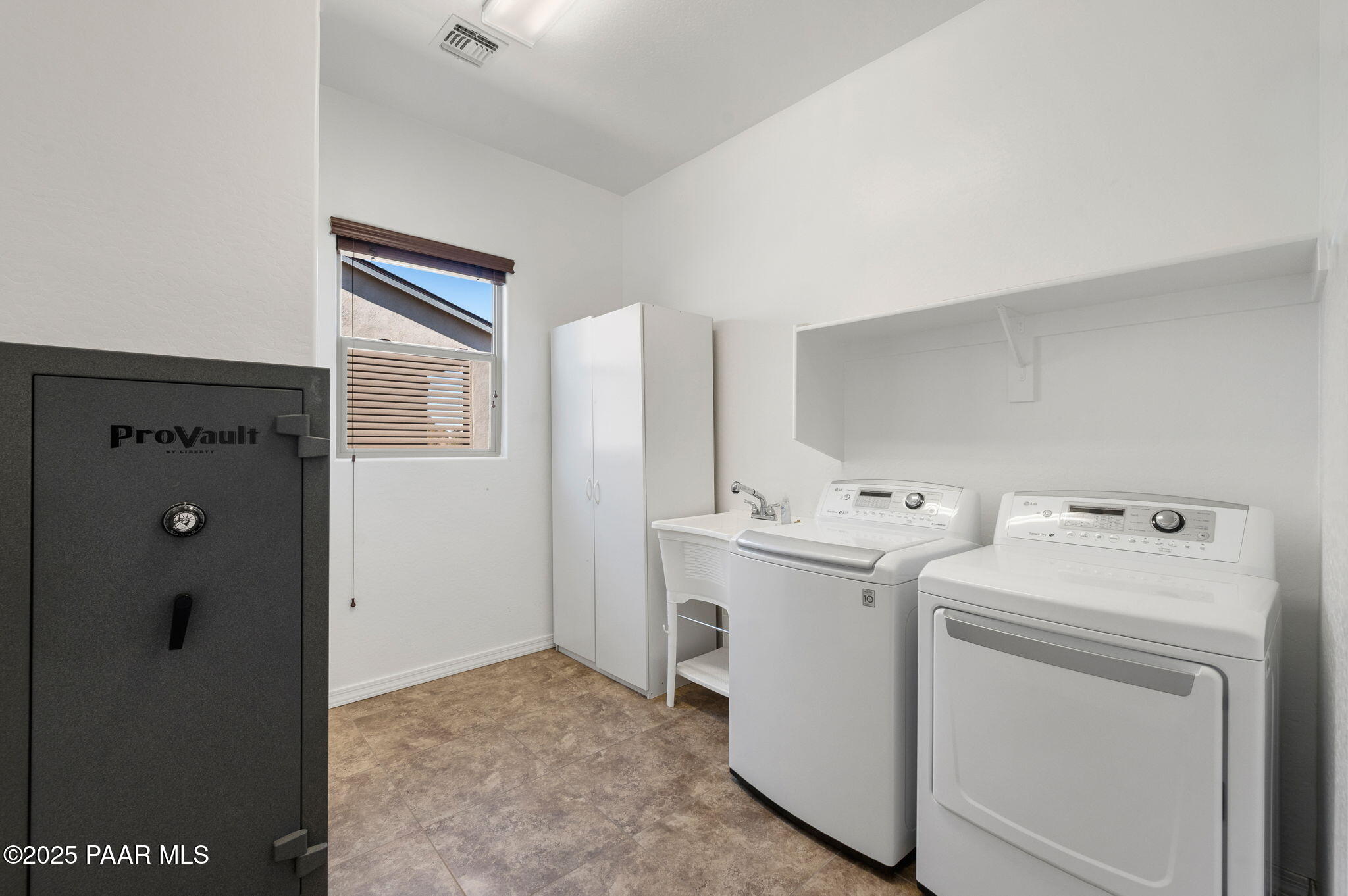 Prescott Valley, Arizona, 86315, United States, 3 Bedrooms Bedrooms, ,2 BathroomsBathrooms,Residential,For Sale,1967000