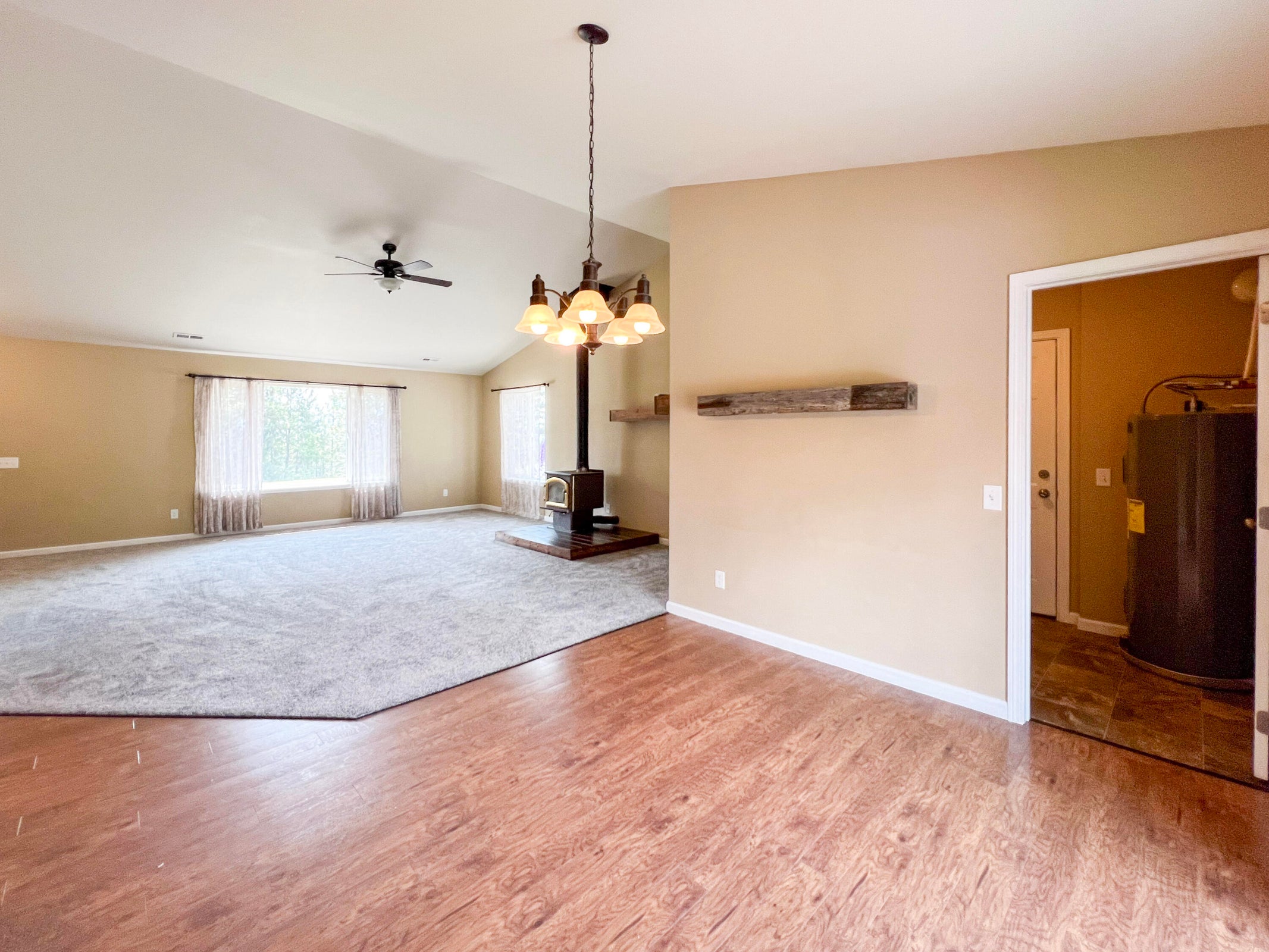 Colville, Washington, 99114, United States, 3 Bedrooms Bedrooms, ,2 BathroomsBathrooms,Residential,For Sale,1928026