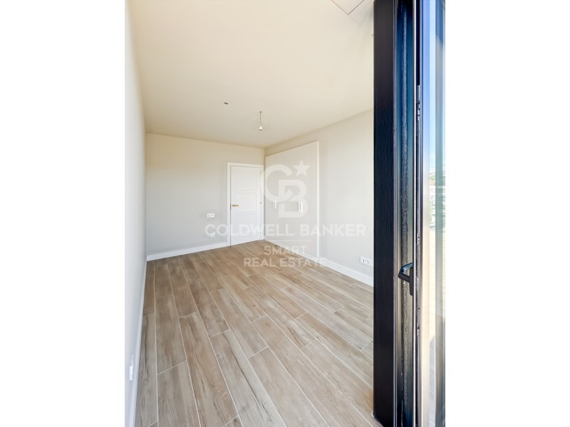 Oleiros, Galicia, 15172, ES, 2 Bedrooms Bedrooms, ,2 BathroomsBathrooms,Residential,For Sale,1891297