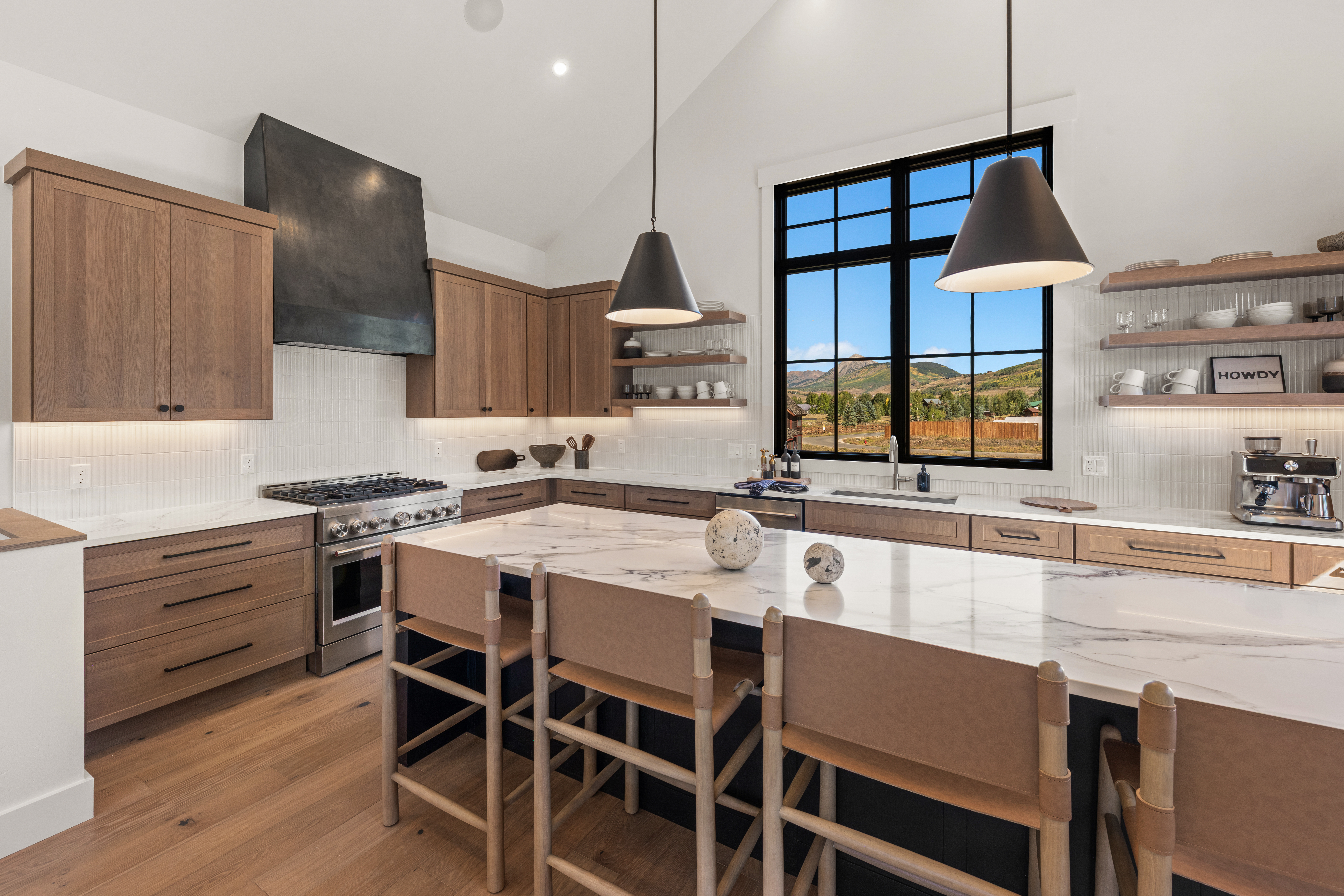  Newly Built End-Unit Townhome Offers The Ultimate Mountain LIfestyle - 物件實景