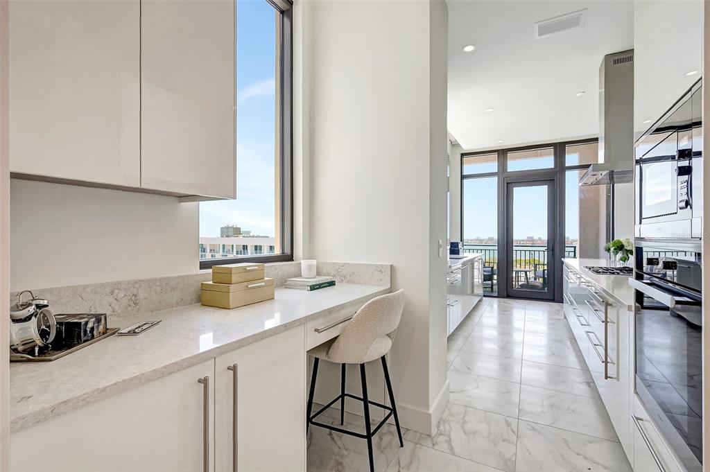 Sarasota, Florida, 34236, United States, 3 Bedrooms Bedrooms, ,4 BathroomsBathrooms,Residential,For Sale,1828539