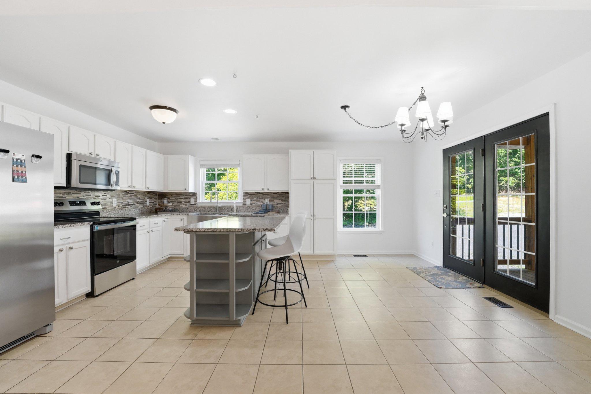 Locust Dale, Virginia, 22948, United States, 3 Bedrooms Bedrooms, ,4 BathroomsBathrooms,Residential,For Sale,1996627