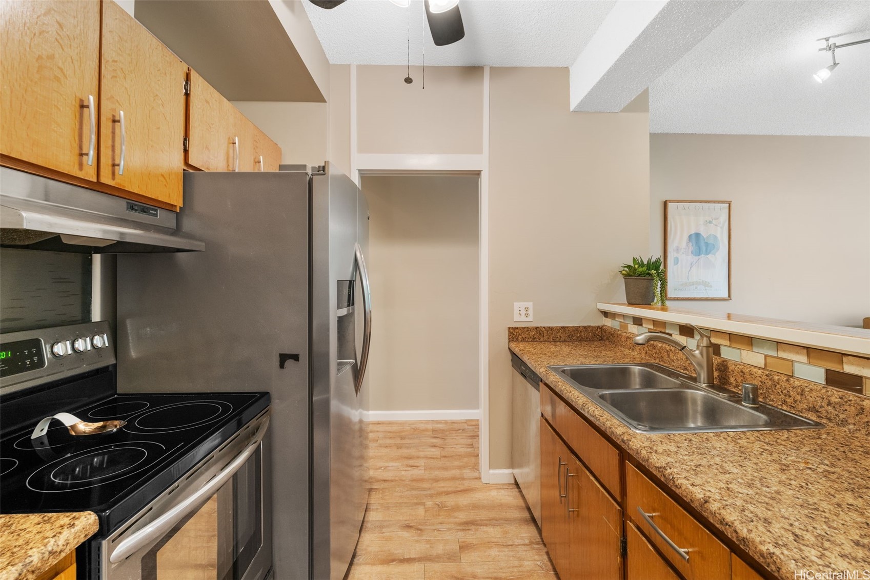 Kailua, Hawaii, 96734, United States, 3 Bedrooms Bedrooms, ,2 BathroomsBathrooms,Residential,For Sale,1868467