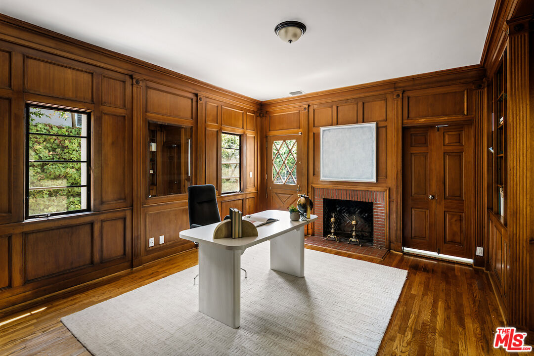 Los Angeles, California, 90068, United States, 4 Bedrooms Bedrooms, ,4 BathroomsBathrooms,Residential,For Sale,1938663