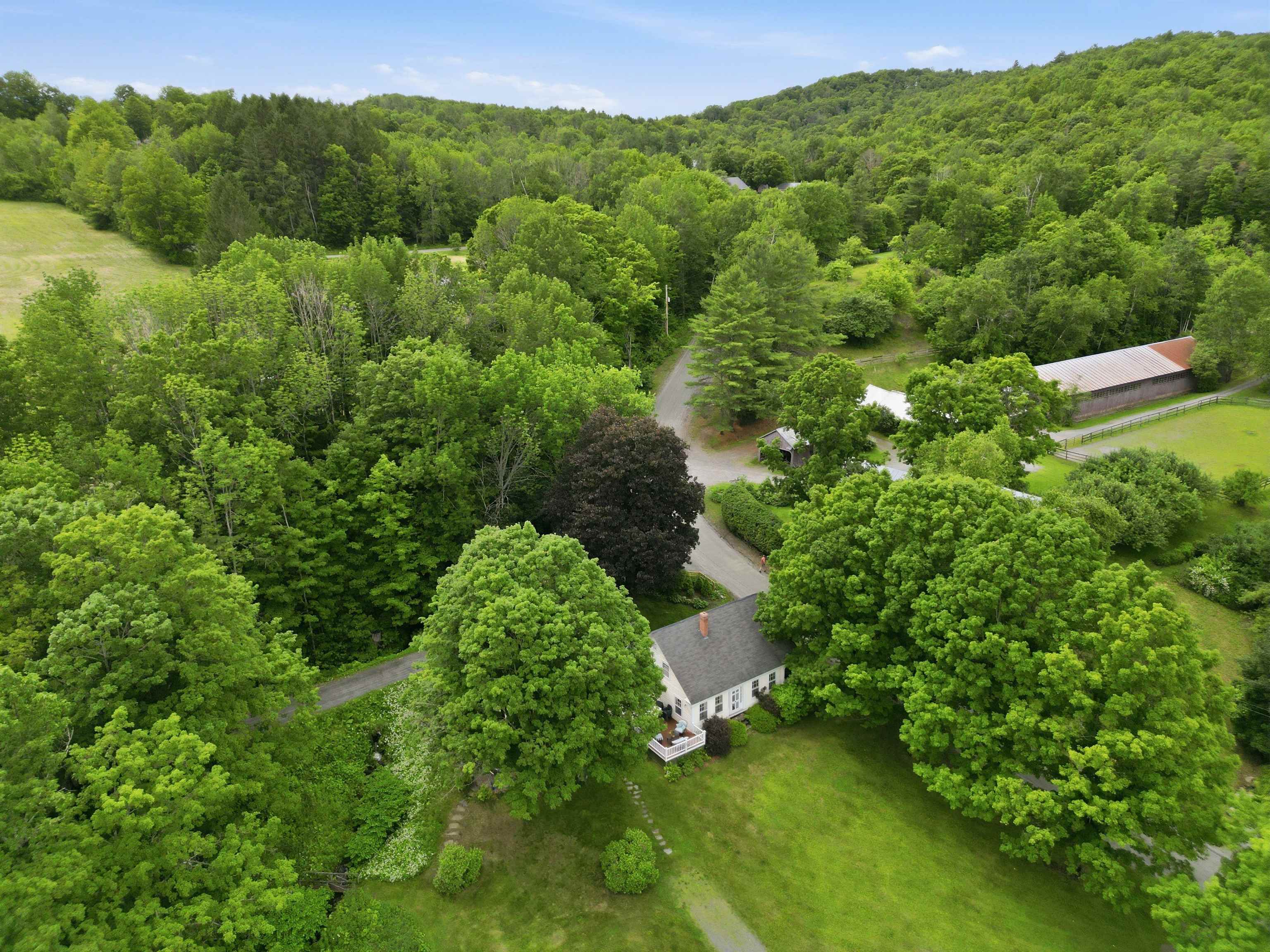  1393 Sheddsville Road - 物件實景