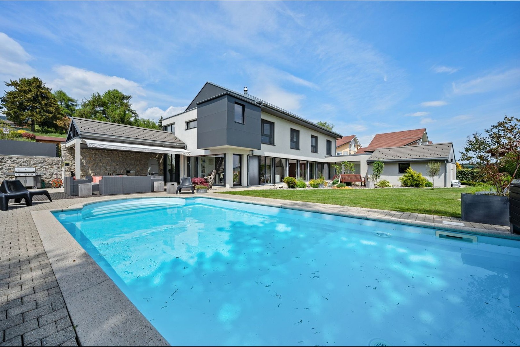  Contemporary villa with lake and Alpine views - 物件實景