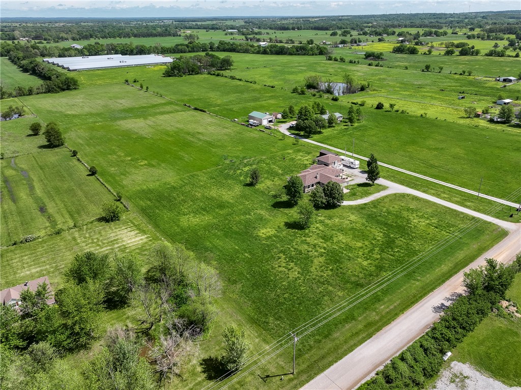 Gentry, Arkansas, 72734, United States, 5 Bedrooms Bedrooms, ,3 BathroomsBathrooms,Residential,For Sale,1778462