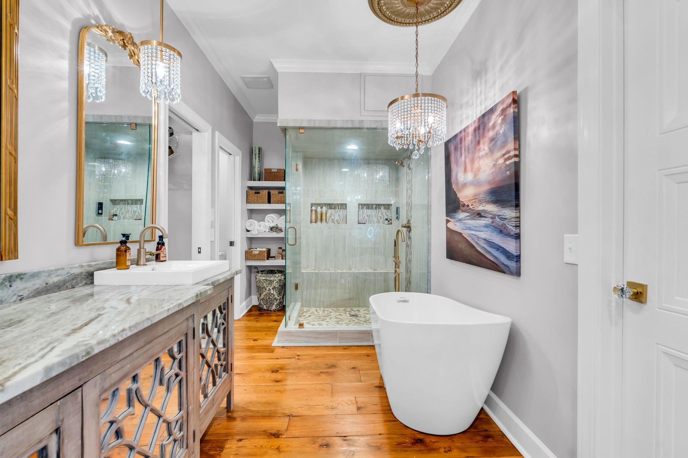 Columbus, Mississippi, 39705, United States, 4 Bedrooms Bedrooms, ,4 BathroomsBathrooms,Residential,For Sale,1976327