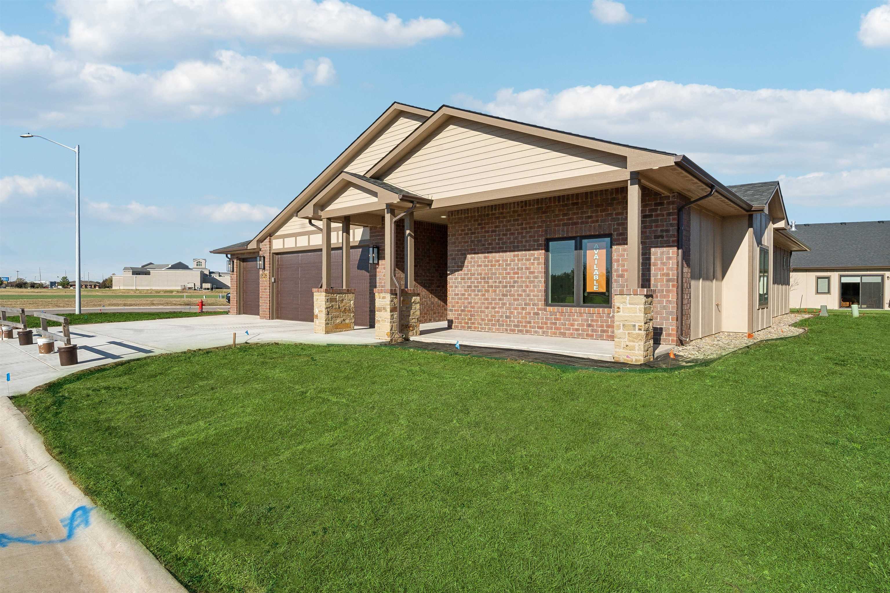 1626 S Dove Place, Goddard, Kansas, 67052, United States, 3 Bedrooms Bedrooms, ,3 BathroomsBathrooms,Residential,For Sale,1626 S Dove Place,1655934