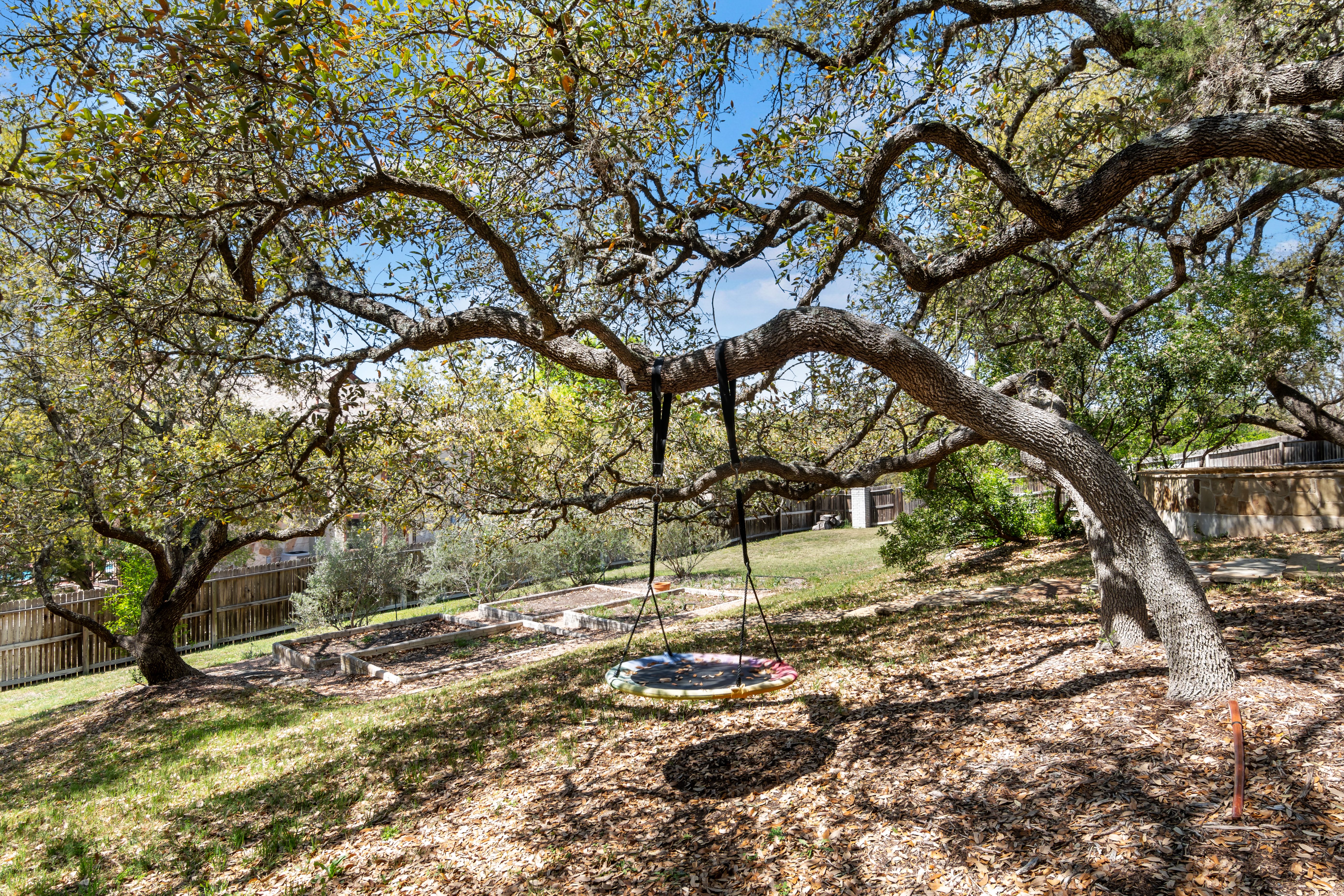  Luxury Living with Hilltop Views - 物件實景