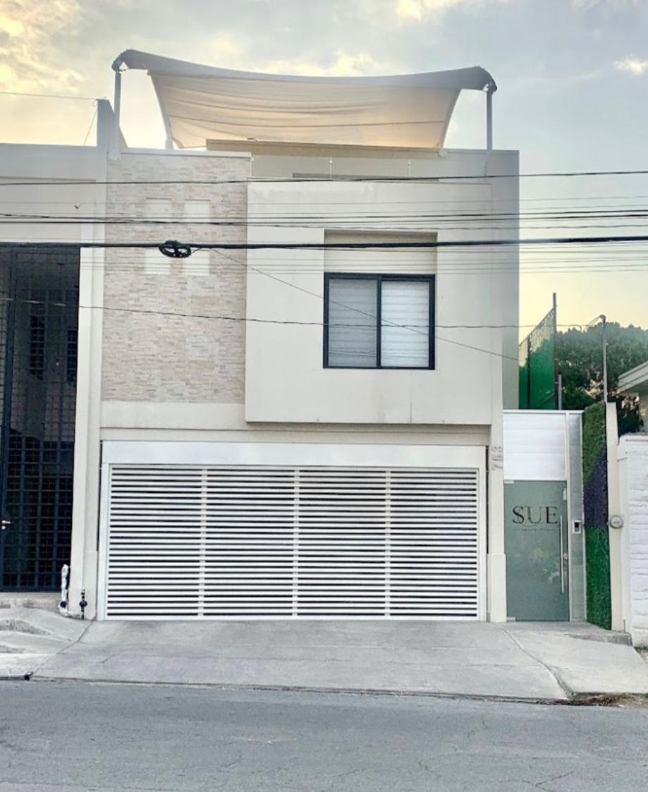 Monterrey, Nuevo León, 64700, Mexico, 4 Bedrooms Bedrooms, ,5 BathroomsBathrooms,Residential,For Sale,1848352