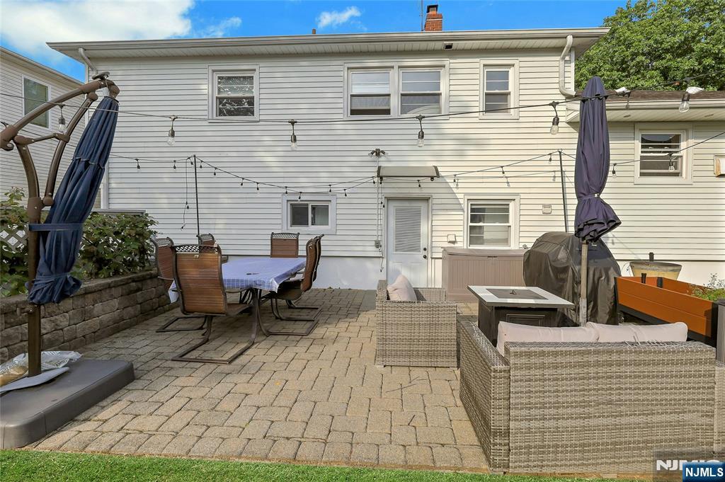 River Edge, New Jersey, 07661, United States, 4 Bedrooms Bedrooms, ,3 BathroomsBathrooms,Residential,For Sale,1988189