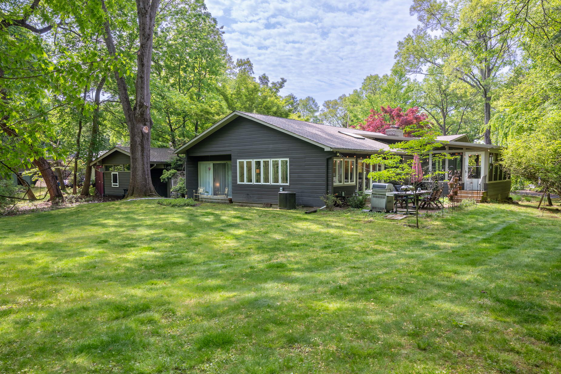  Hickory Hill Mid-Century Modern - 物件實景