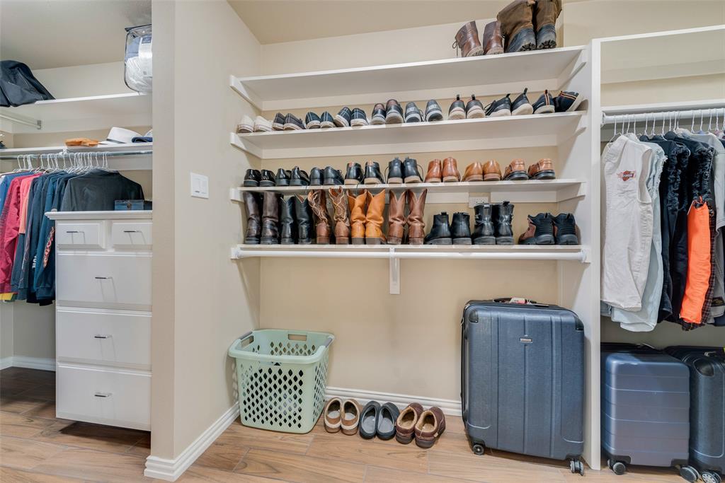 Cedar Hill, Texas, 75104, United States, 4 Bedrooms Bedrooms, ,4 BathroomsBathrooms,Residential,For Sale,1764173
